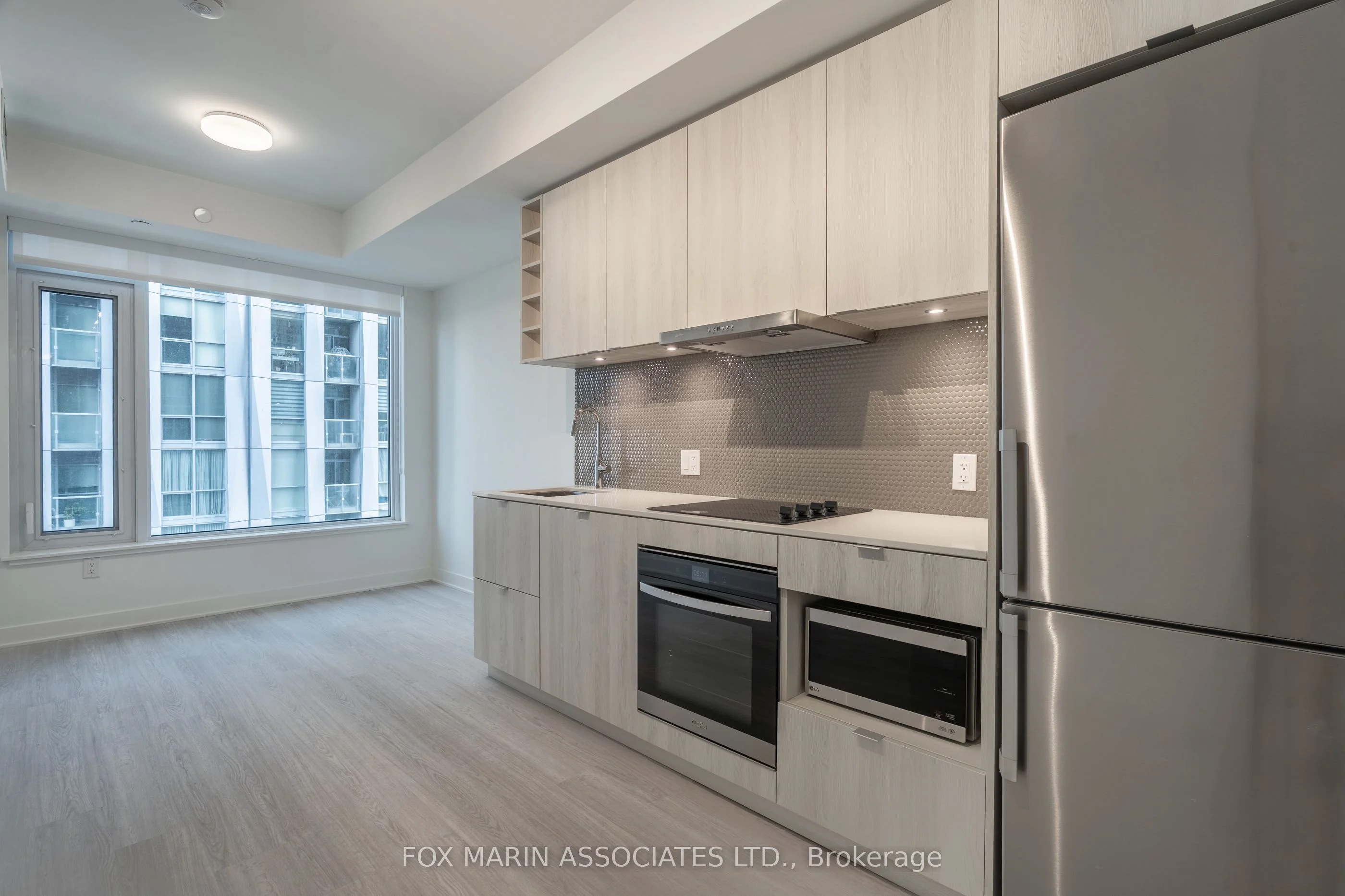 11 Yorkville Avenue 908, Toronto C02, ON M4W 1L2