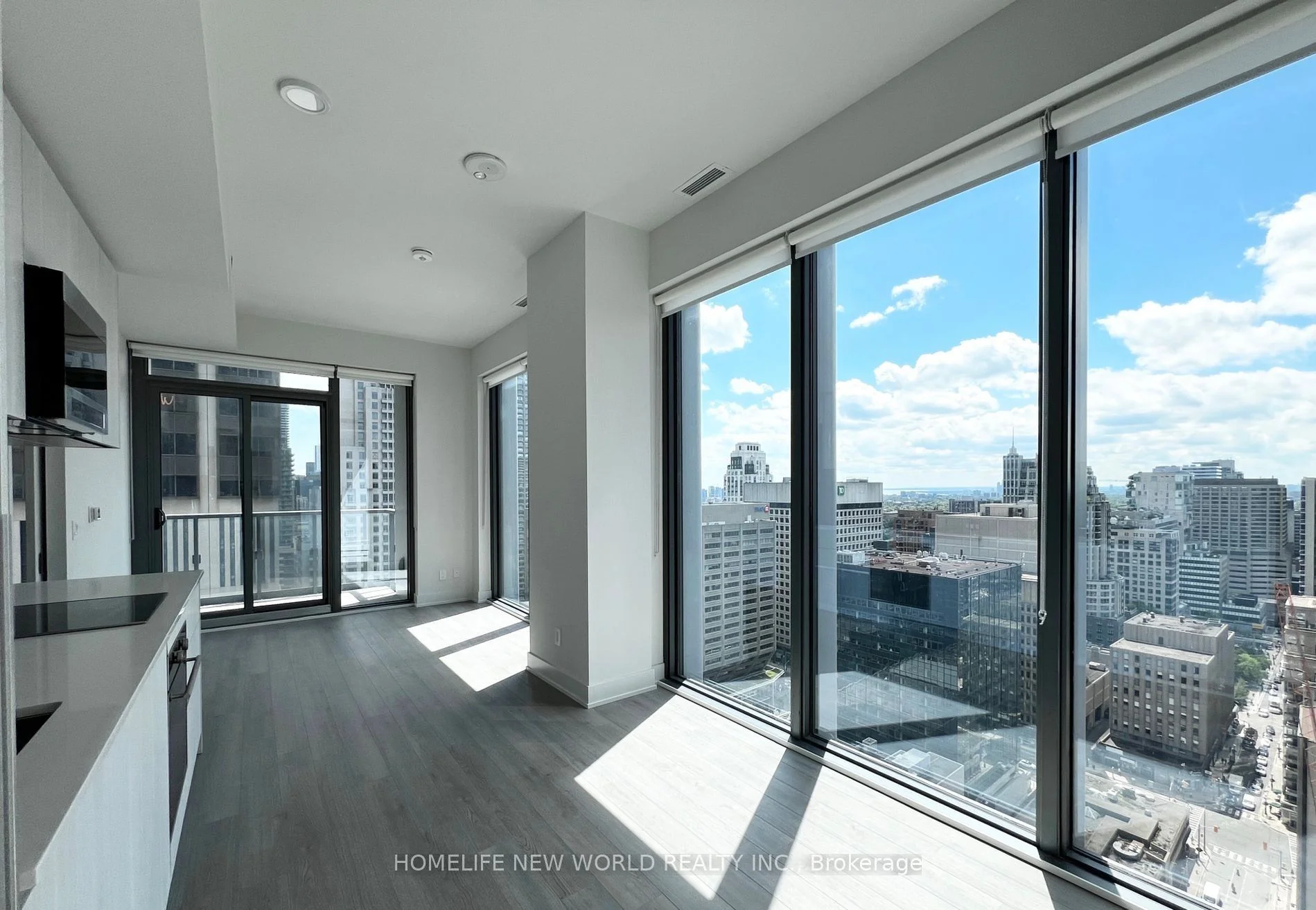 8 Cumberland Street 2603, Toronto C02, On M4w 0b6