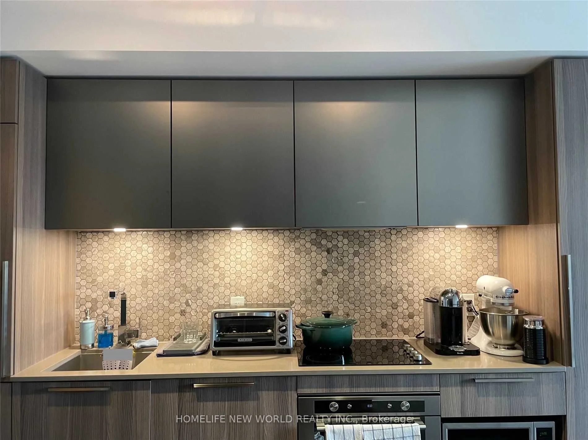 85 Wood Street 2711, Toronto C08, ON M4Y 0E8