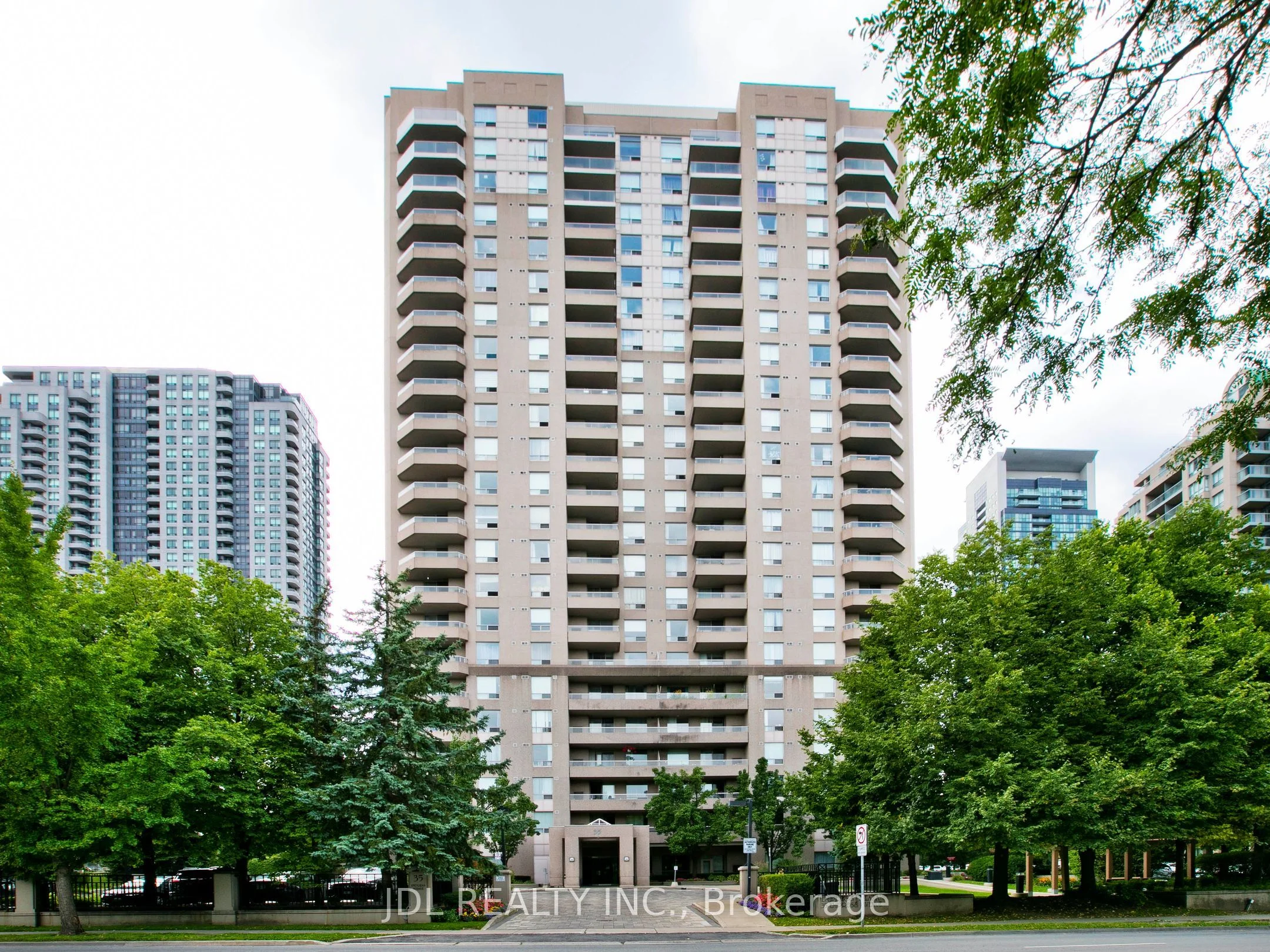 35 EMPRESS Avenue 2209, Toronto C14, ON M2N 6T3