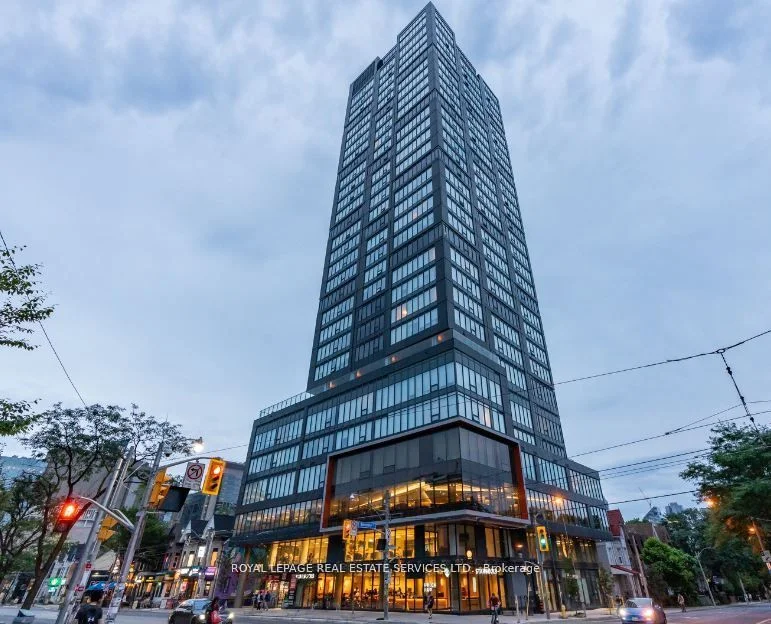 203 College Street 2209, Toronto C01, ON M5T 1P9