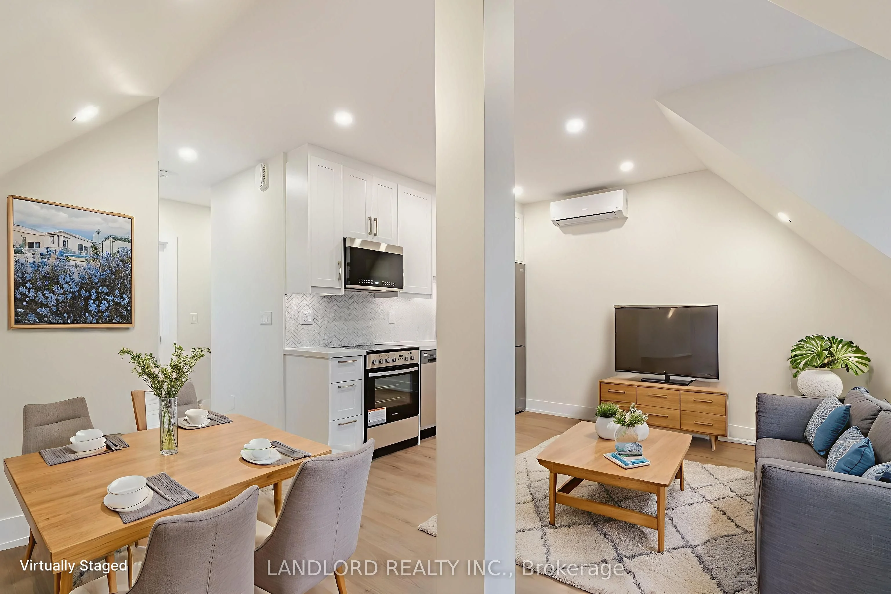 73 Dewson Street 3rd Fl., Toronto C01, ON M6H 1G9
