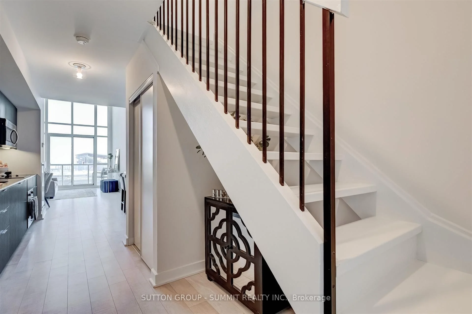 5 Hanna Avenue 505, Toronto C01, ON M6K 1W8