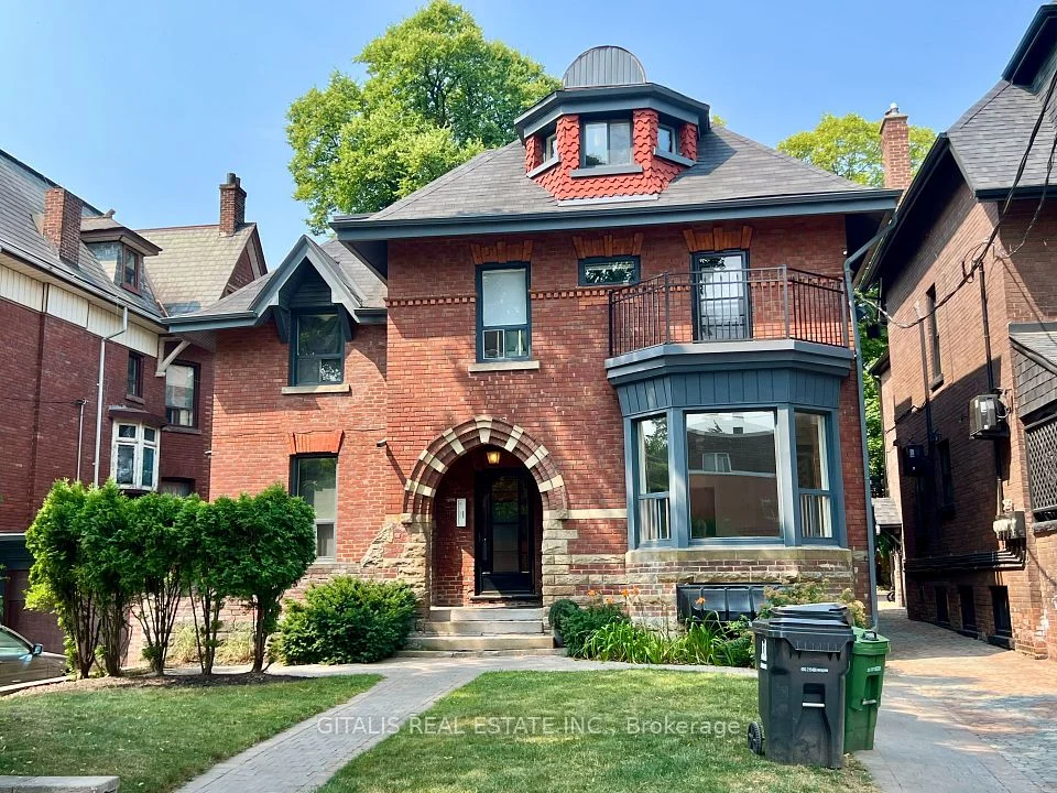 396 Brunswick Avenue, Toronto C02, ON M5R 2Z4