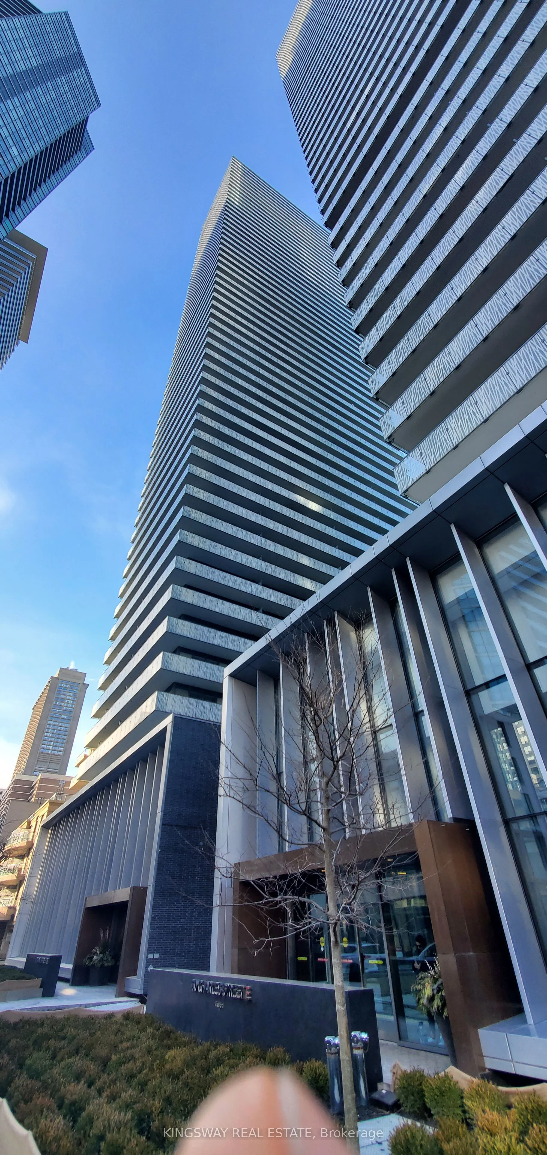 42 Charles Street E 3401, Toronto C08, ON M4Y 0B7