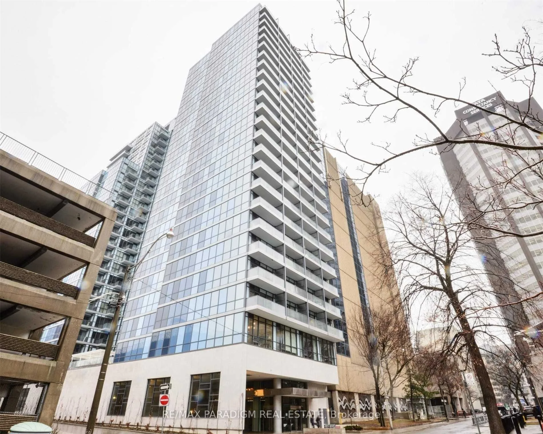 210 Simcoe Street 1511, Toronto C01, ON M5T 1T4