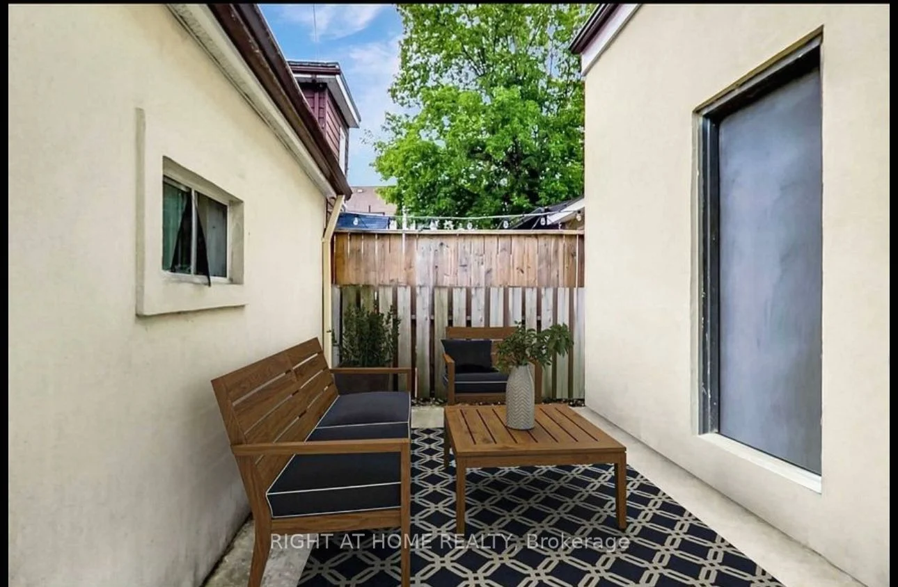 50 Shirley Street, Toronto C01, ON M6K 1T1