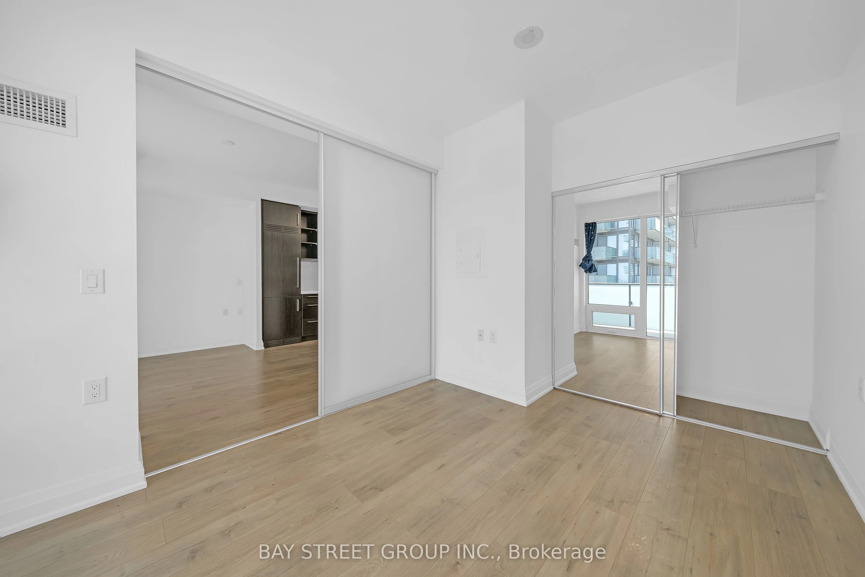 65 St. Mary Street 3101, Toronto C01, ON M5S 0A6