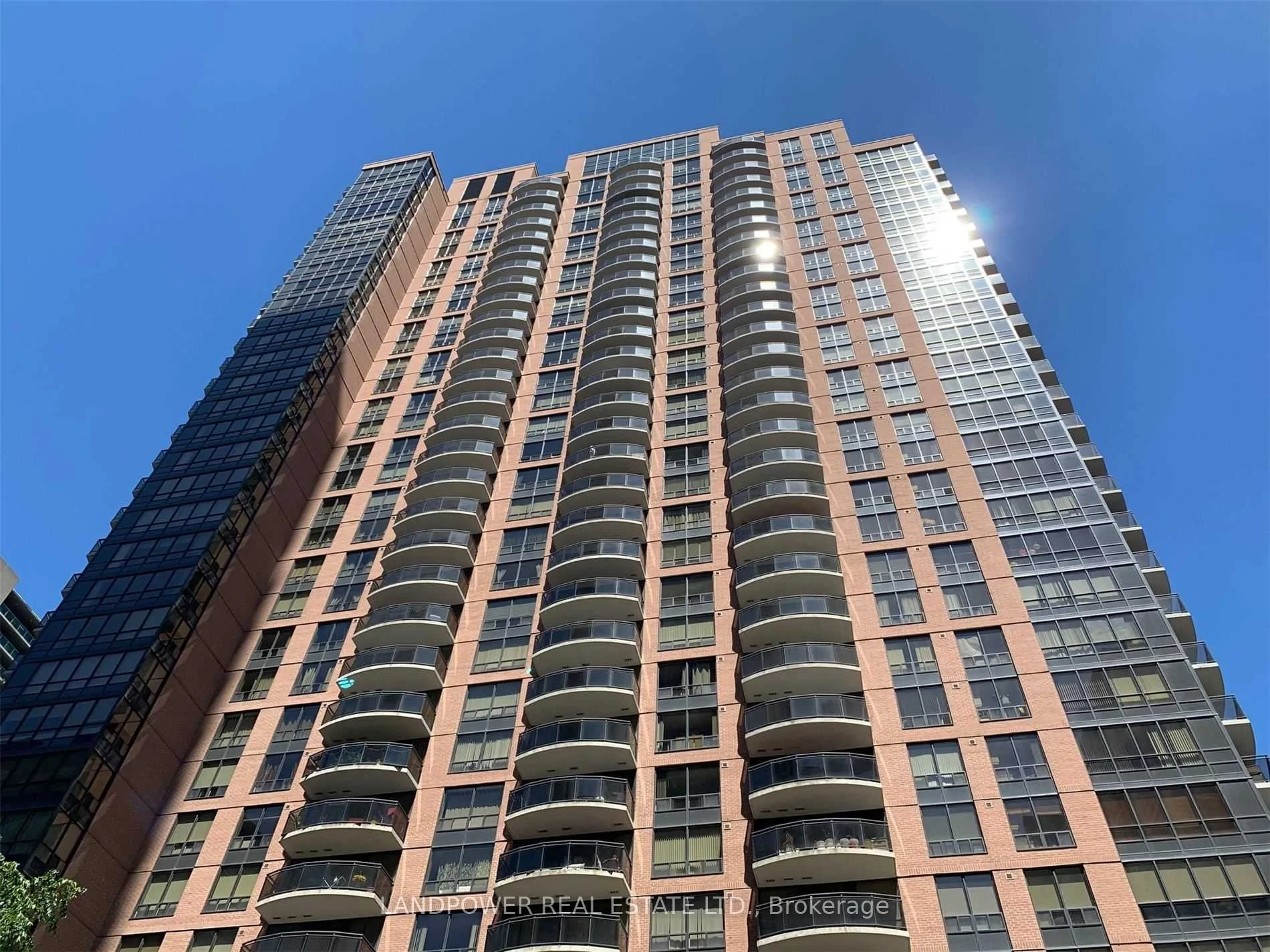 33 Sheppard Avenue E 905, Toronto C14, ON M2N 7K1