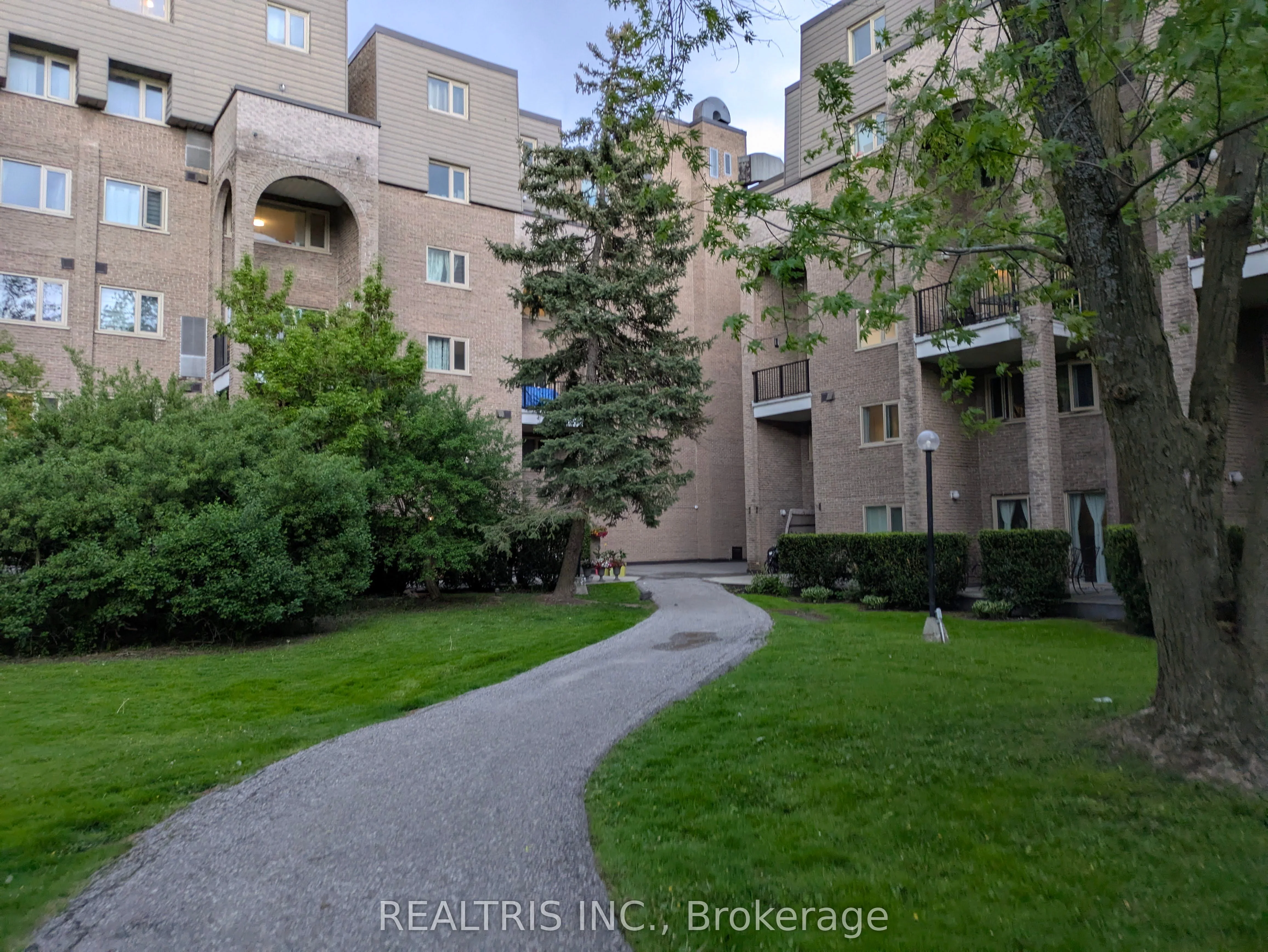 4005 Don Mills Road 339, Toronto C15, On M2h 3j9