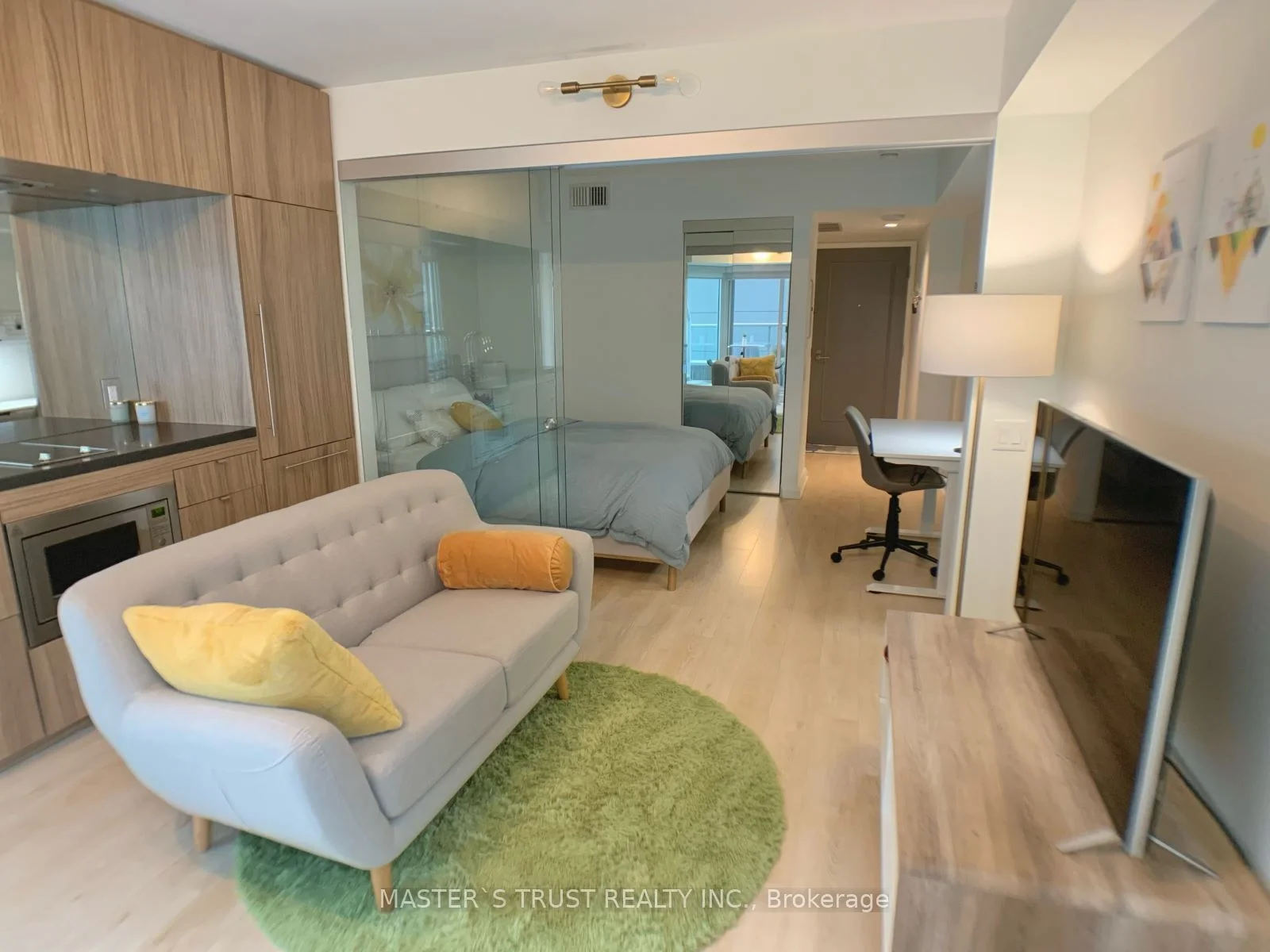 Condo Apartment in Toronto