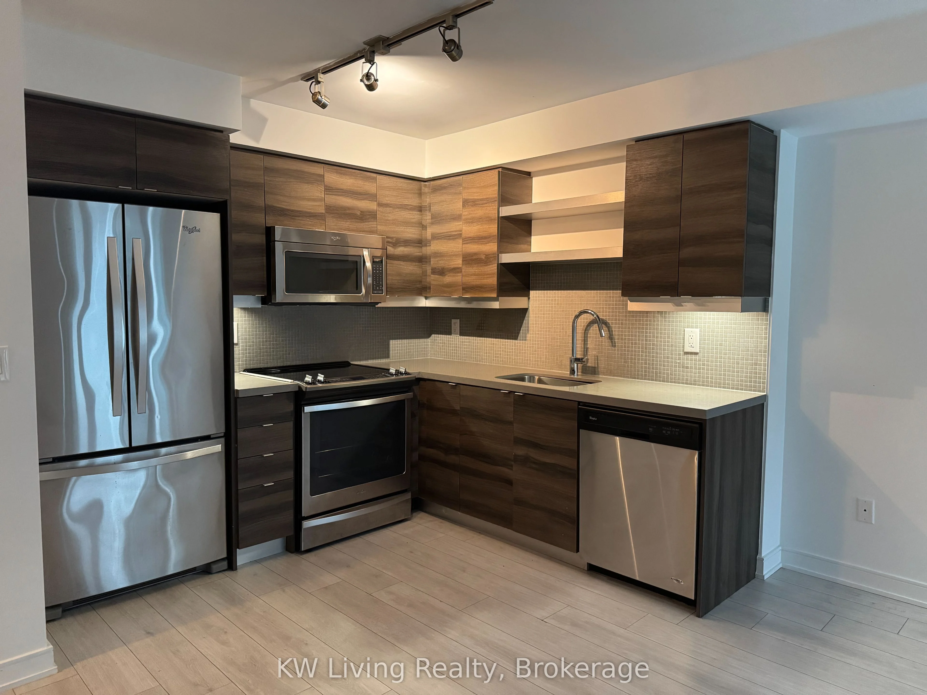 525 Adelaide Street W 502, Toronto C01, ON M5V 0N7