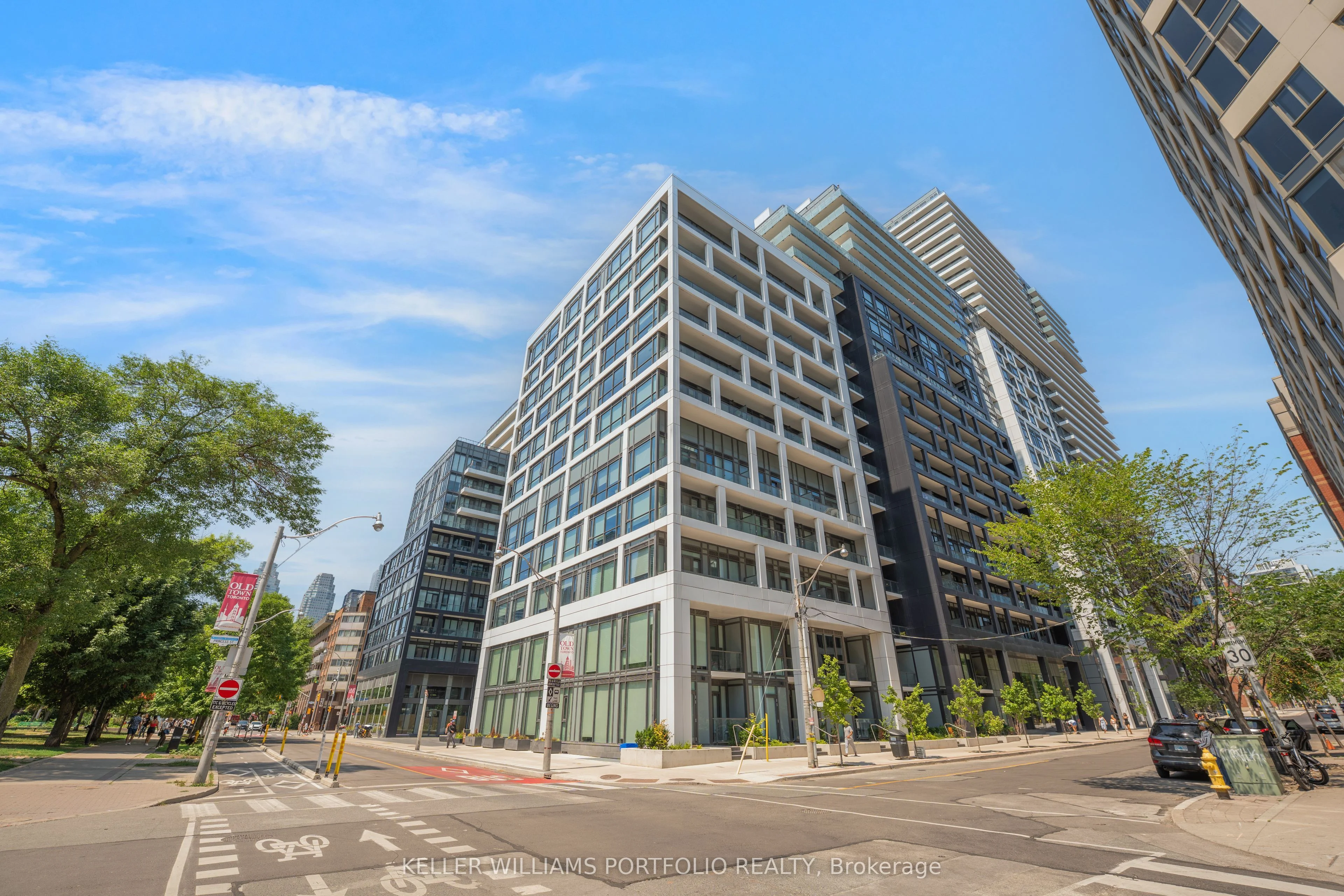 60 Princess Street 1524, Toronto C08, ON M5A 2C7