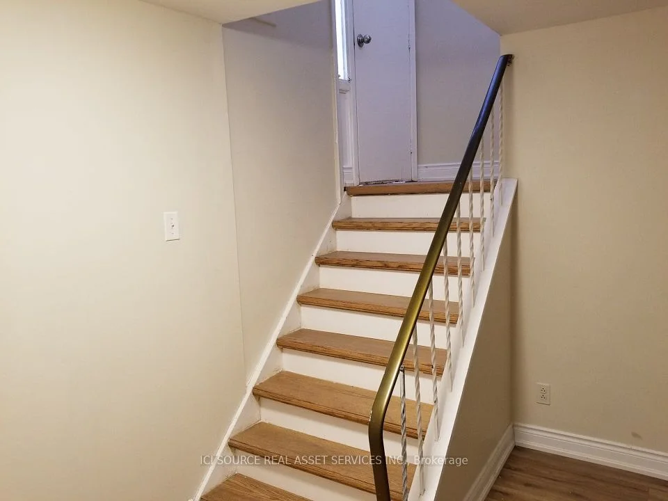 198 Northwood Drive 2, Toronto C14, ON M2M 2K4