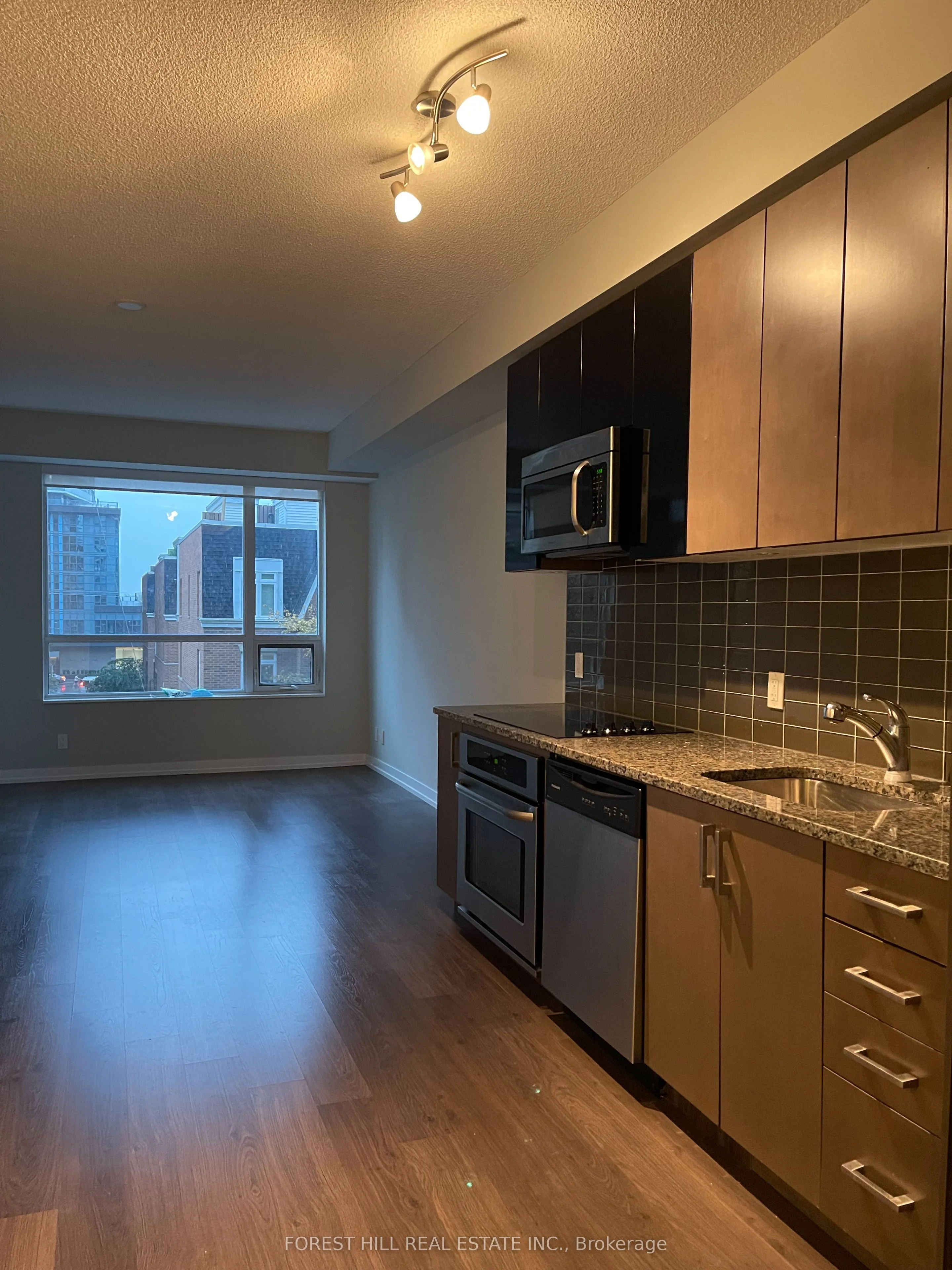 98 Lillian Street 209, Toronto C10, ON M4S 0A5