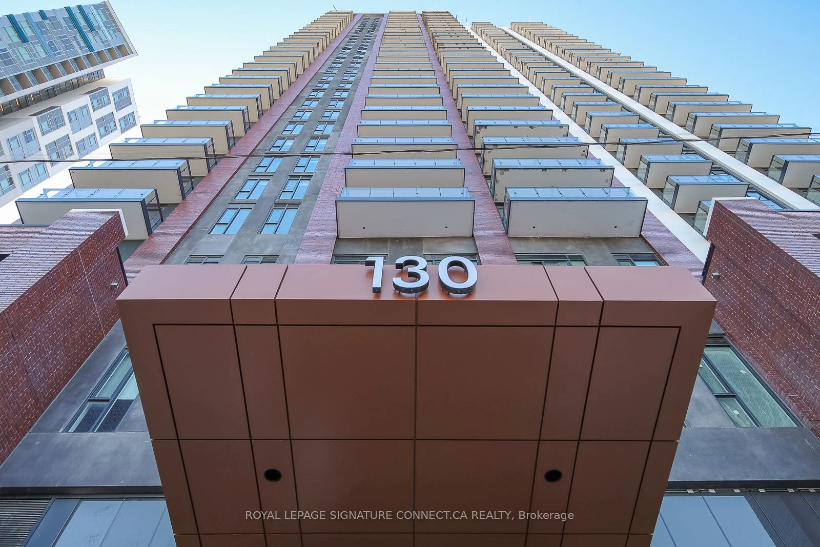 130 River Street 506, Toronto C08, ON M5A 3P7