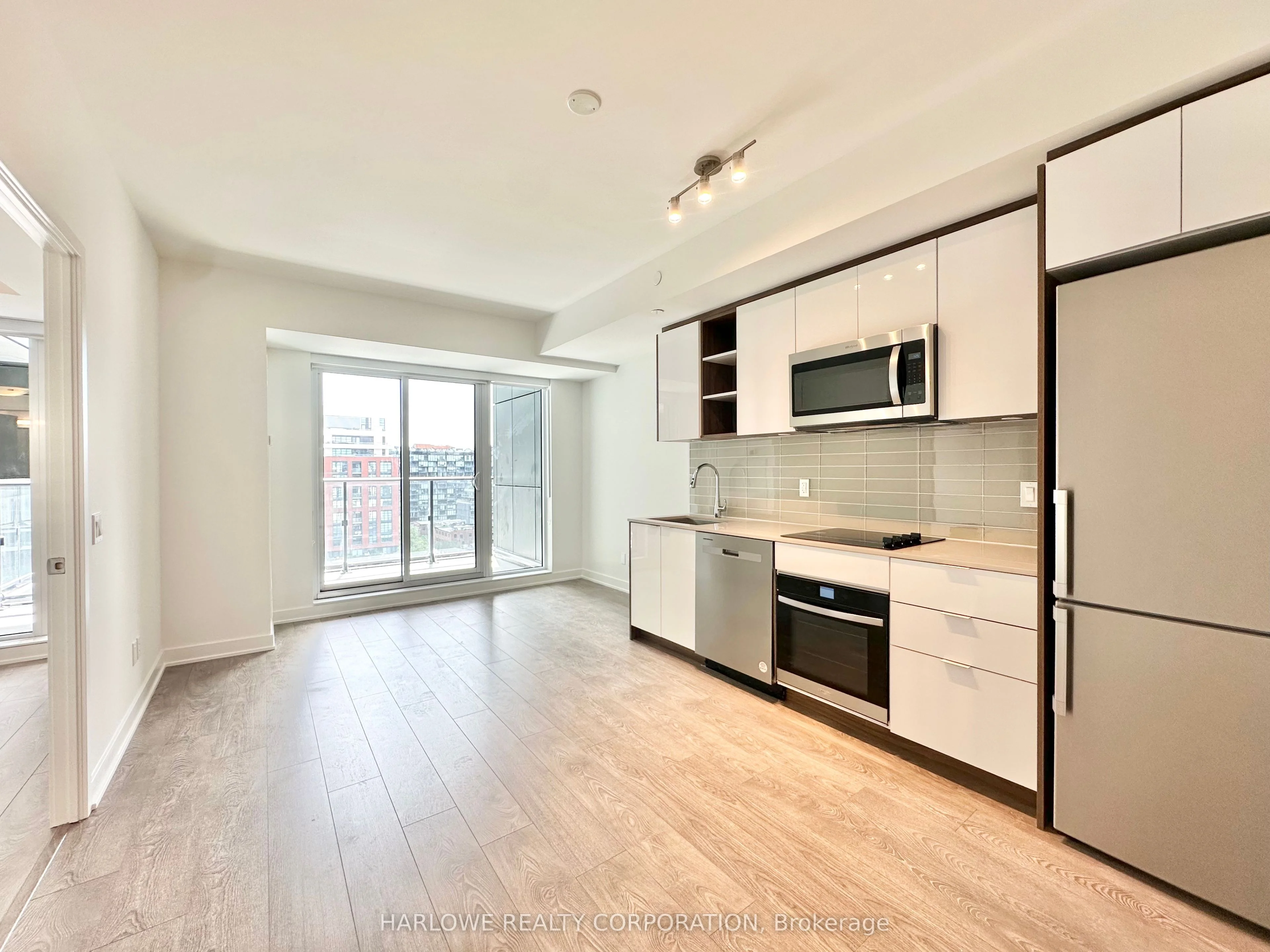 543 Richmond Street W 1214, Toronto C01, ON M5V 0W9