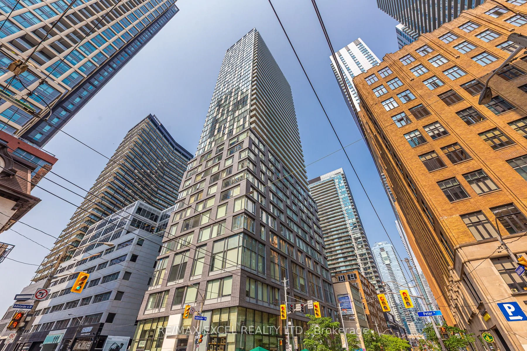 101 Peter Street 2307, Toronto C01, ON M5V 0G6