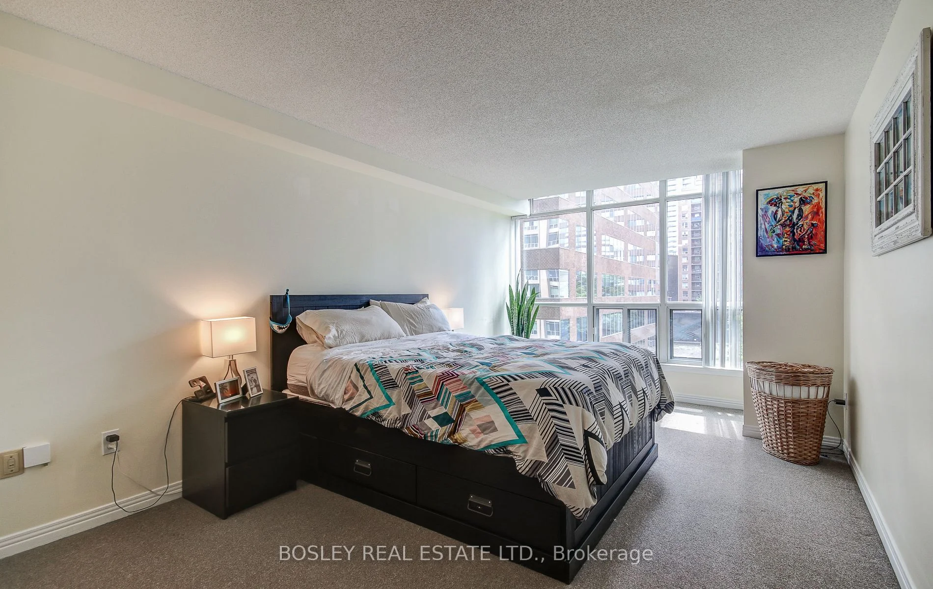 942 Yonge Street 515, Toronto C02, ON M4W 3S8