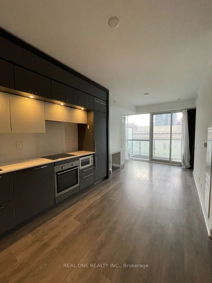 15 Grenville Street 1211, Toronto C01, ON M4Y 0B9