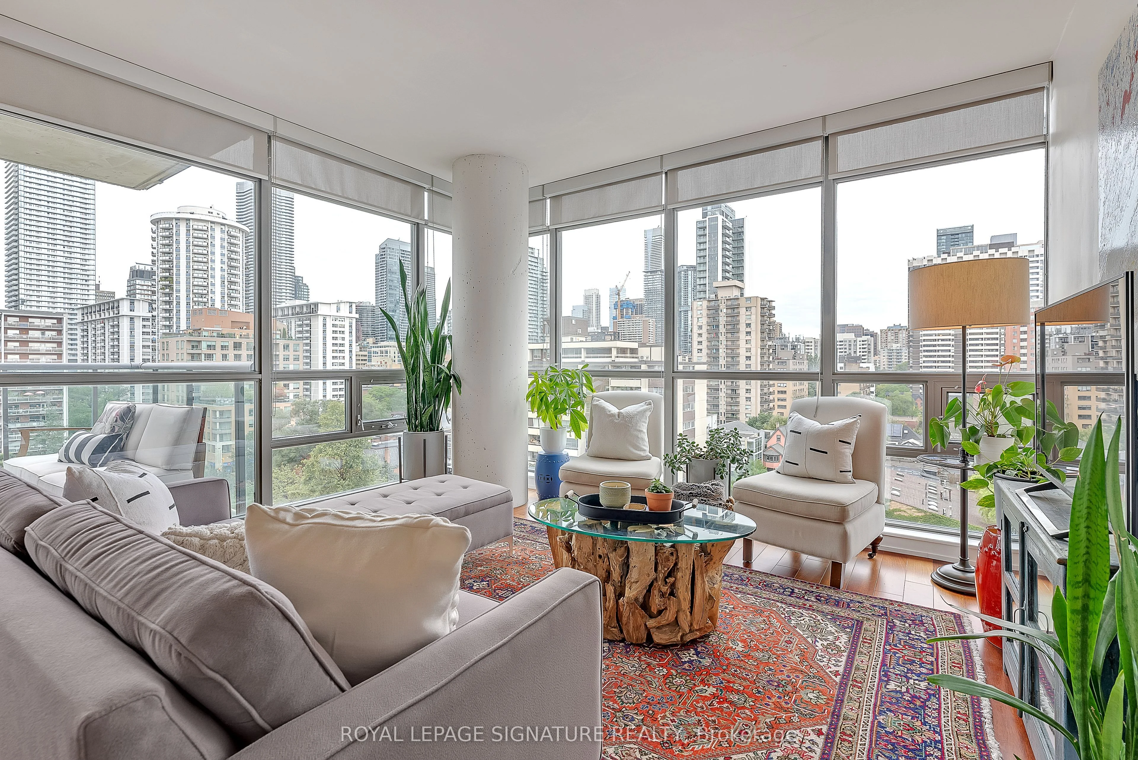 285 Mutual Street 1002, Toronto C08, On M4y 3c5