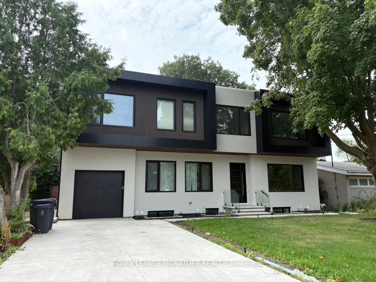 9 Fleetwell Court Lower, Toronto C07, ON M2R 1L2