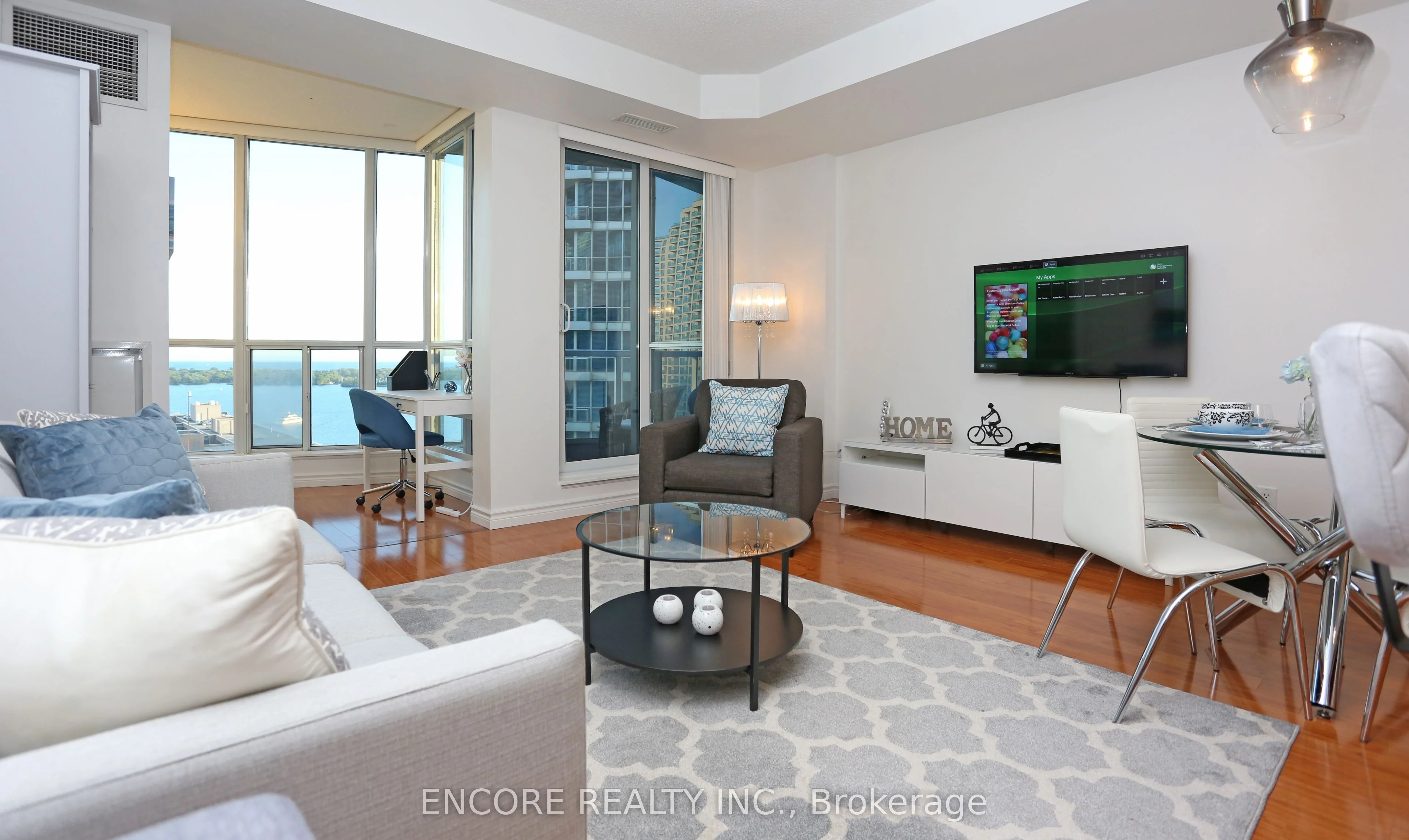 8 York Street 2210, Toronto C01, ON M5J 2Y2
