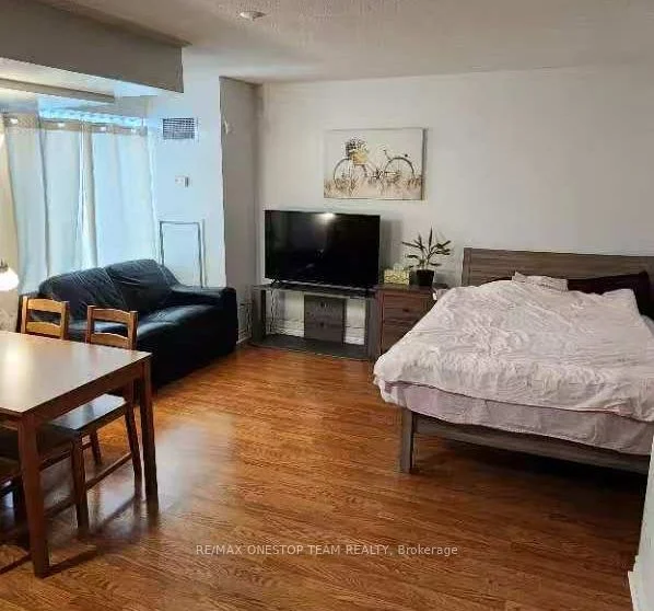 200 Victoria Street 1308, Toronto C08, ON M5B 1T8