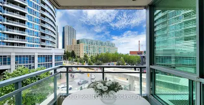 Condo Apartment in Toronto