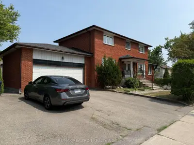 Detached in Toronto