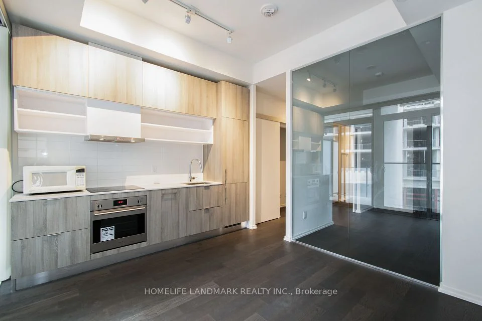 5 Soudan Ave. Avenue 1112, Toronto C10, ON M4S 0B1