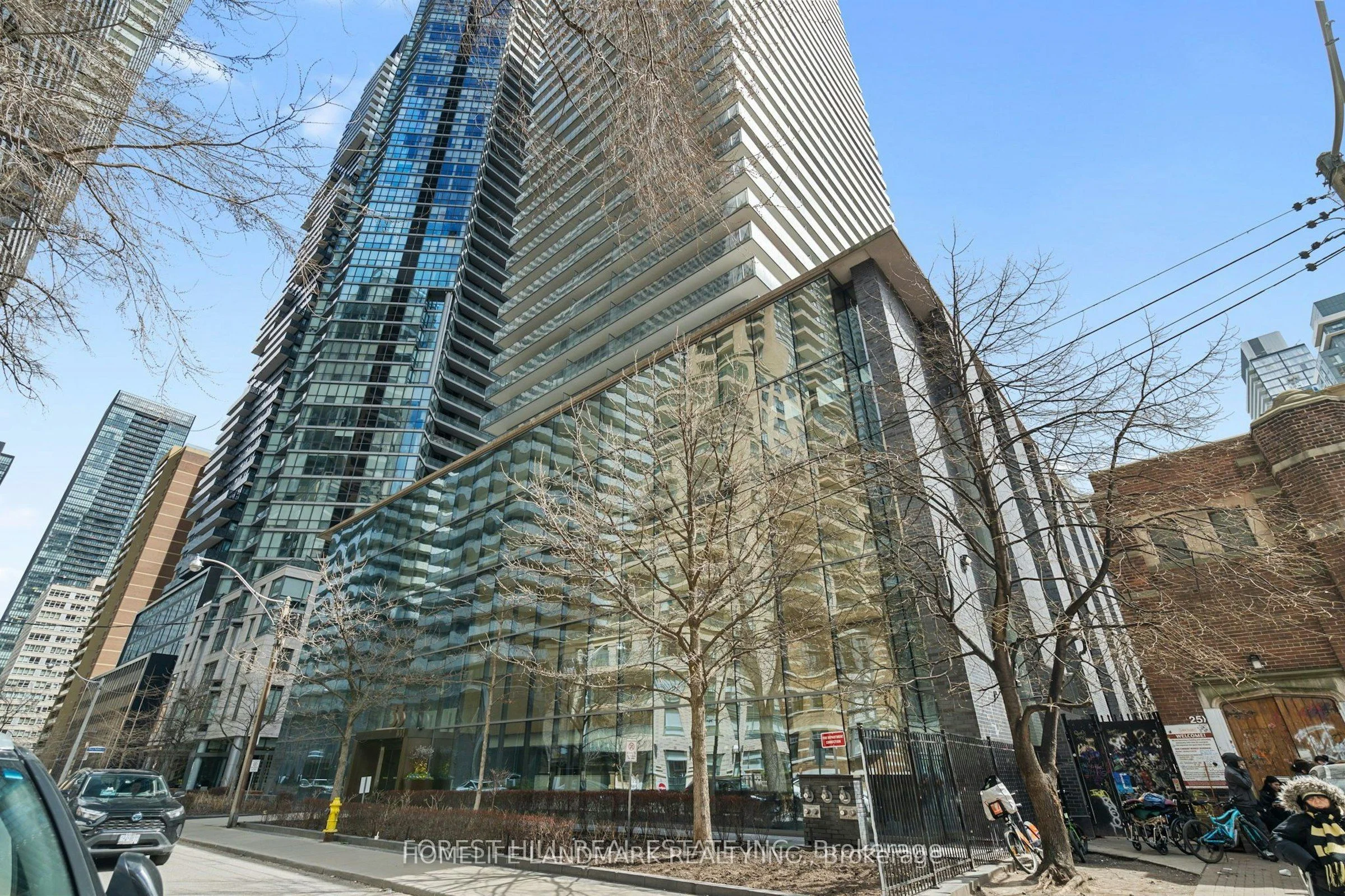 33 Charles Street E 1412, Toronto C08, ON M4Y 0A2