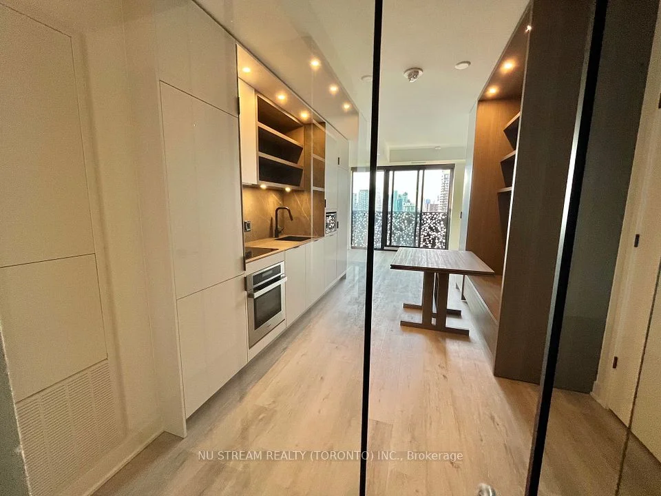 55 Charles Street E 2205, Toronto C01, ON M4Y 1S9