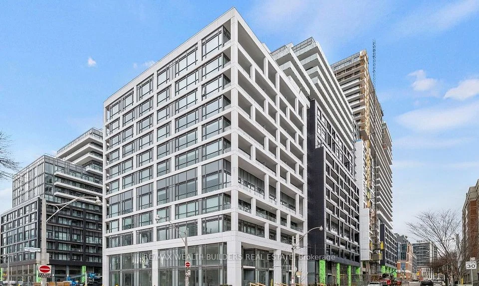 60 Princess Street 813 Se, Toronto C08, On M5a 2c7