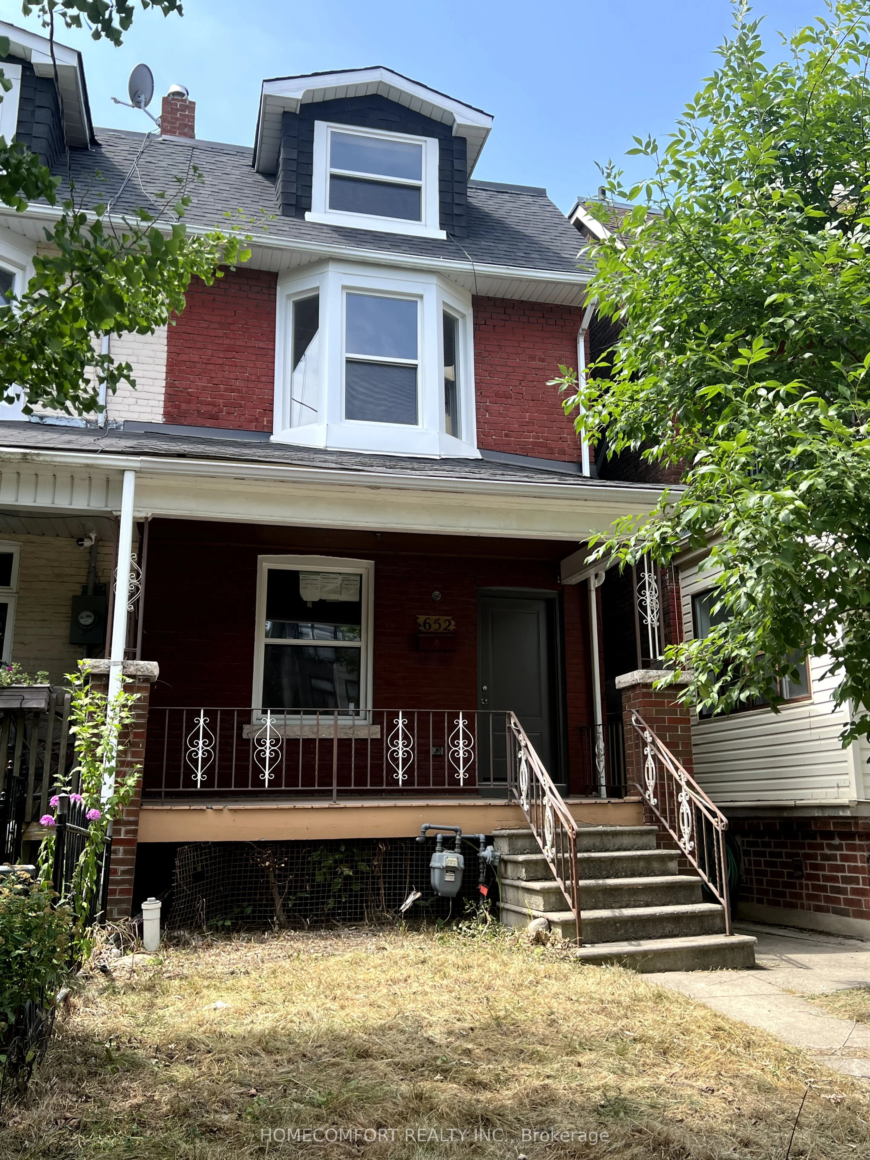652 Crawford Street, Toronto C01, ON M6G 3K2