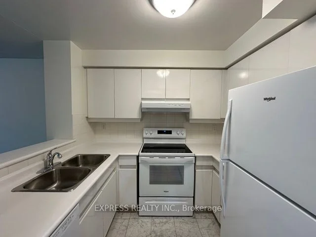 942 Yonge Street 205, Toronto C02, ON M4W 3S8