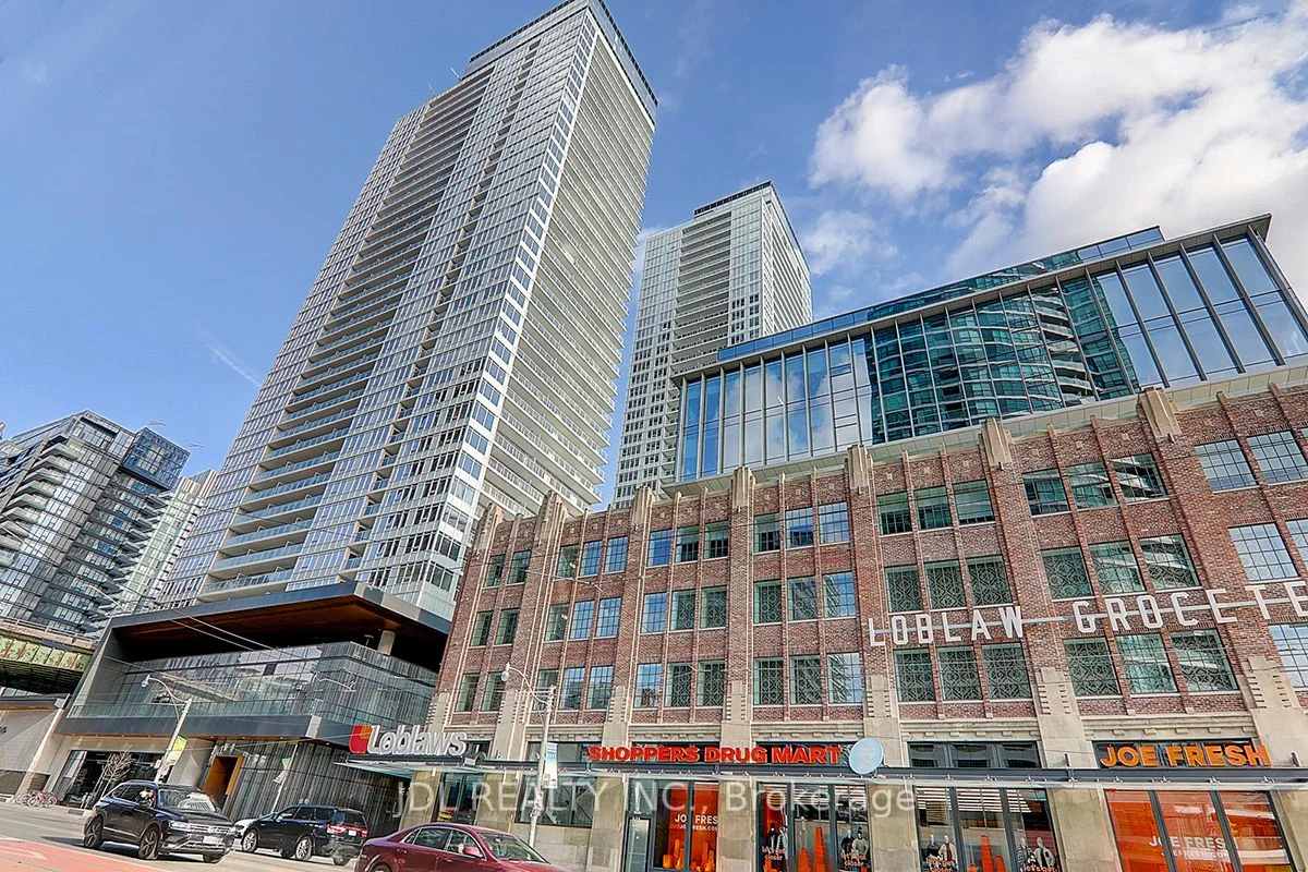 Condo Apartment in Toronto