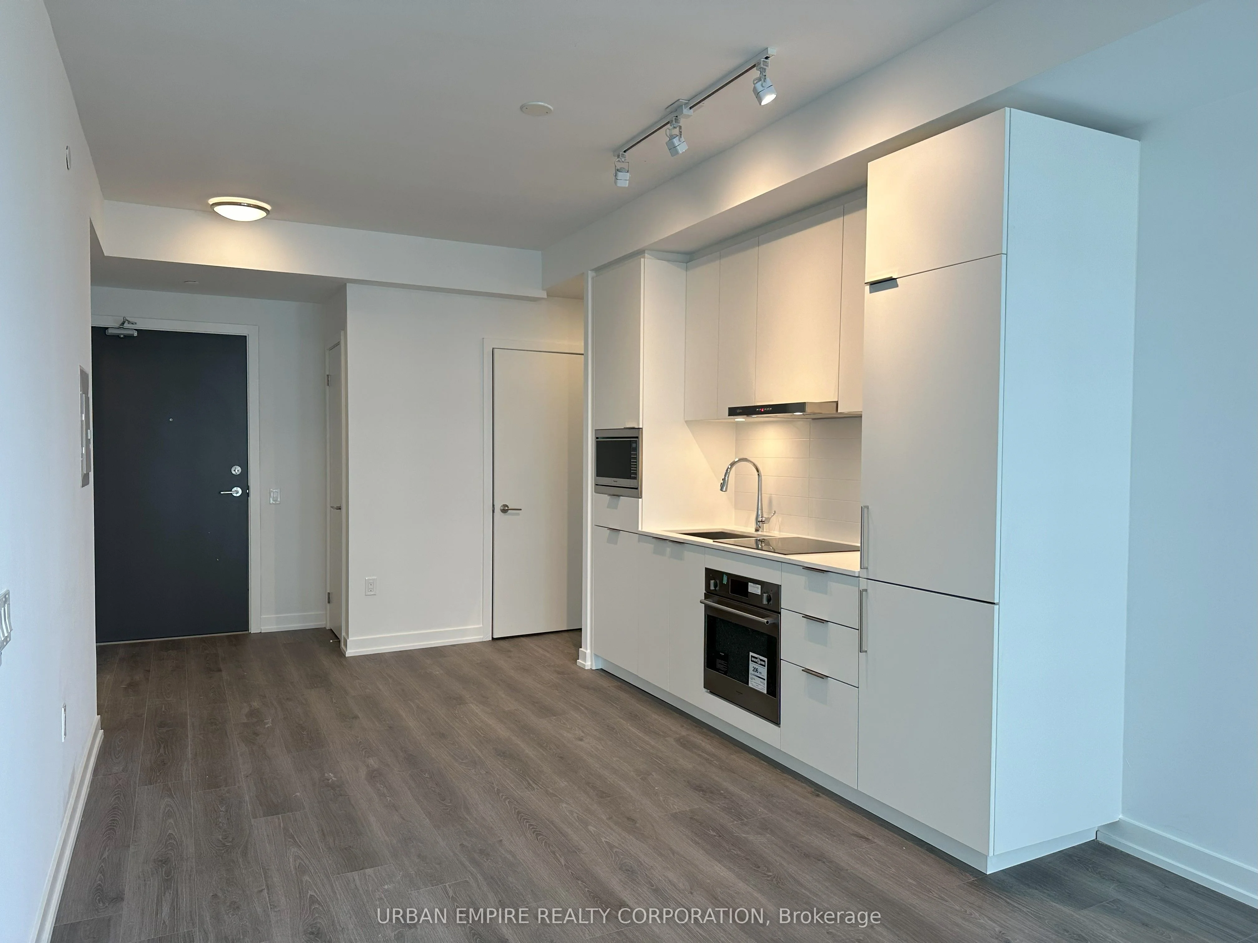 7 Golden Lion Heights 1706, Toronto C14, On M2m 0c1