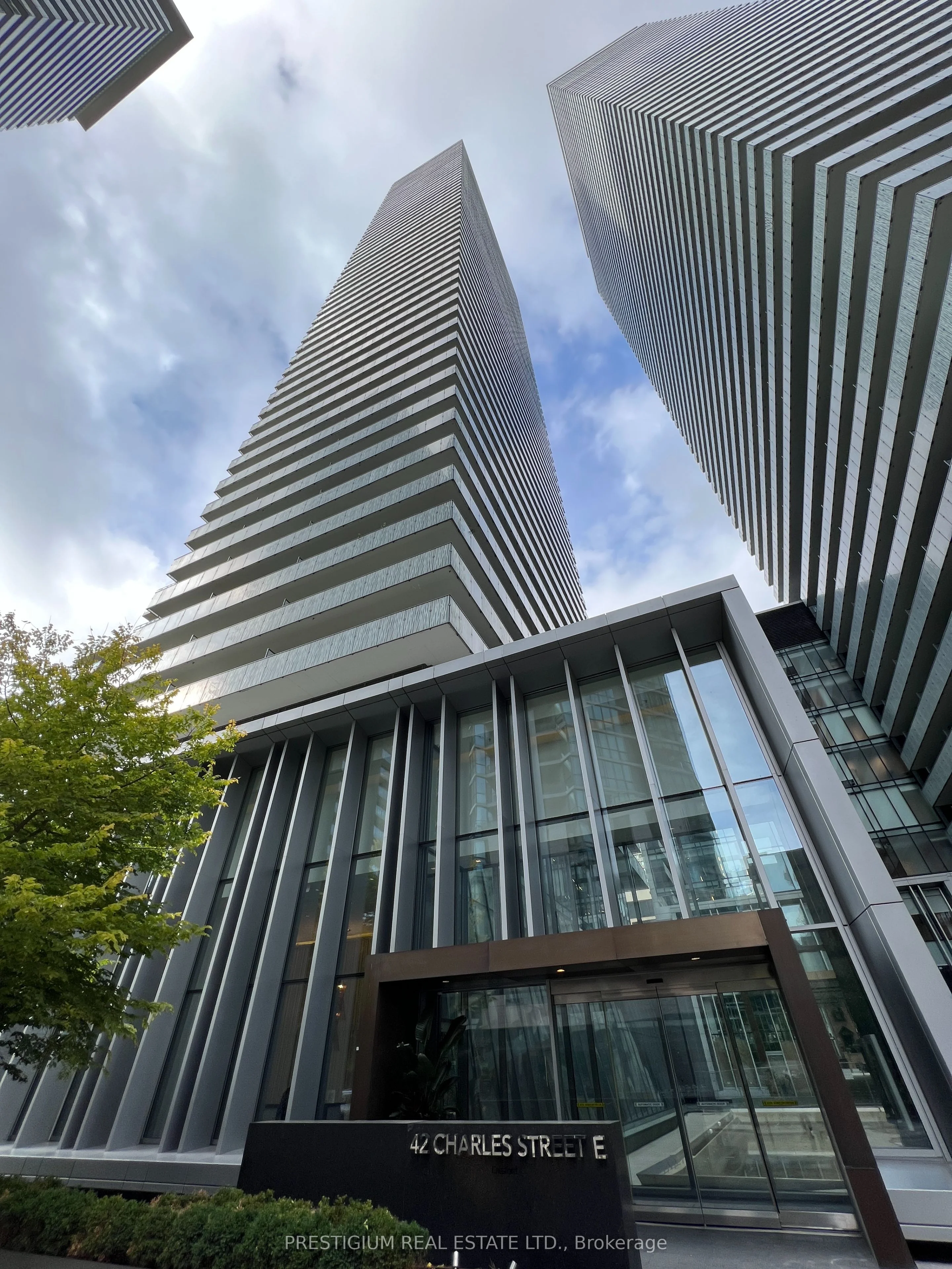 42 Charles Street E 4101, Toronto C08, ON M4Y 0B7