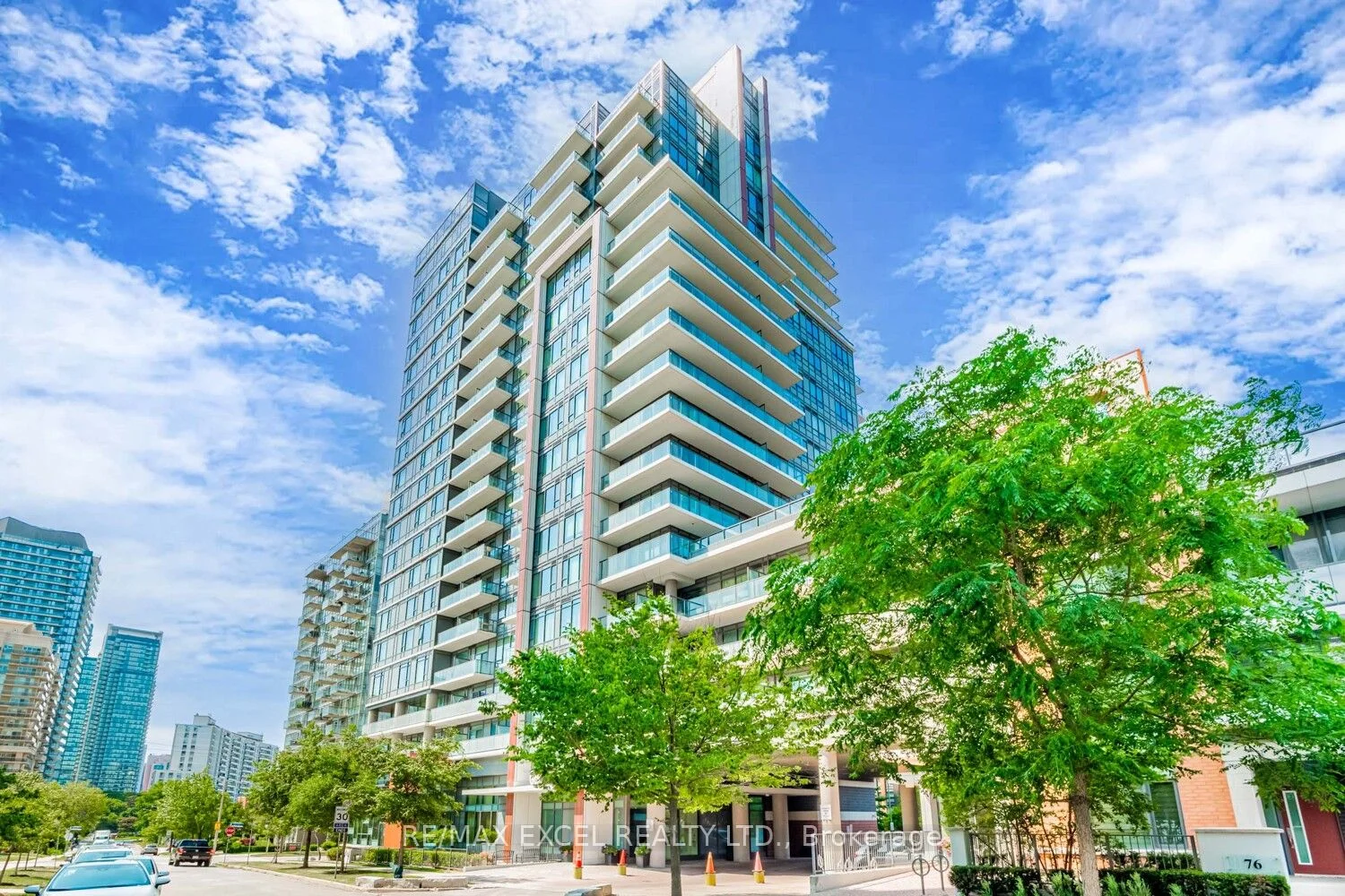 68 Canterbury Place 1507, Toronto C07, ON M2N 0H8