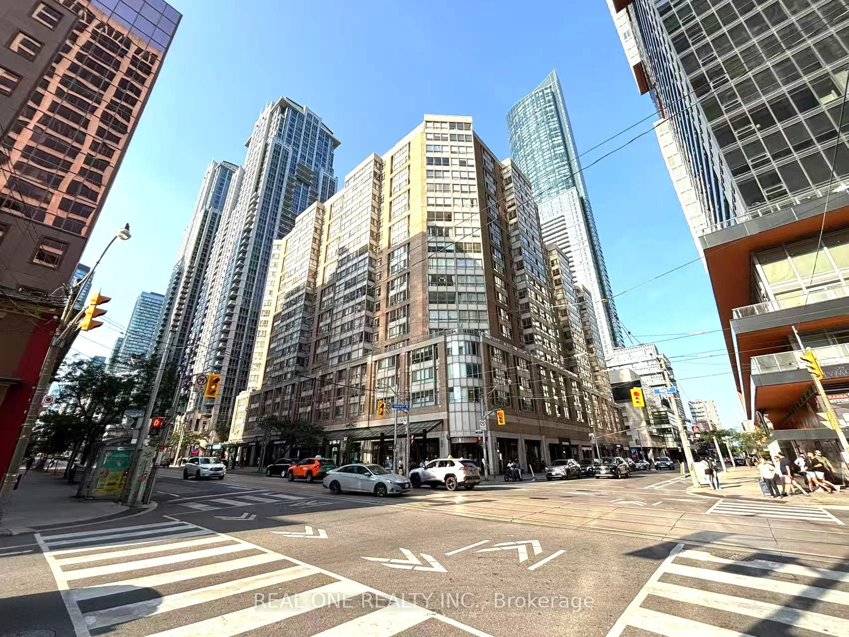 711 Bay Street 1012, Toronto C01, ON M5G 2J8