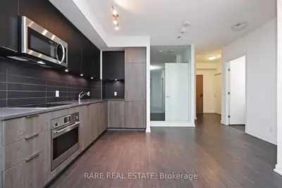 Condo Apartment in Toronto