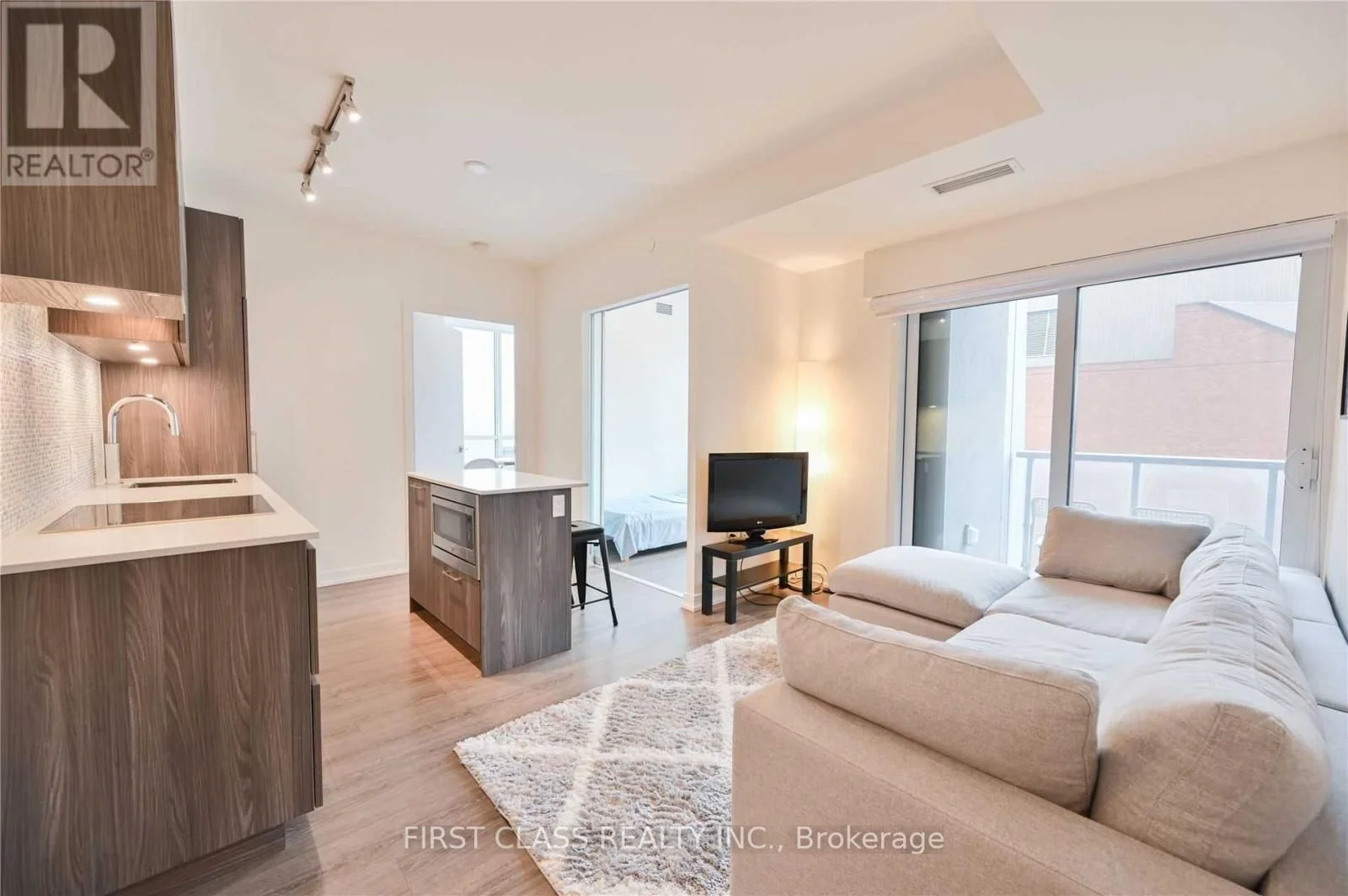 1 Yorkville Avenue 608, Toronto C02, ON M4W 0B1