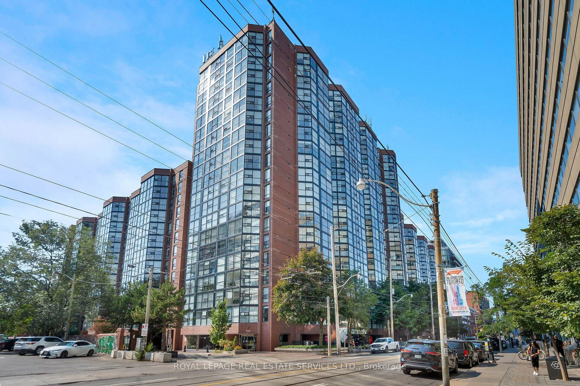 Condo Apartment in Toronto