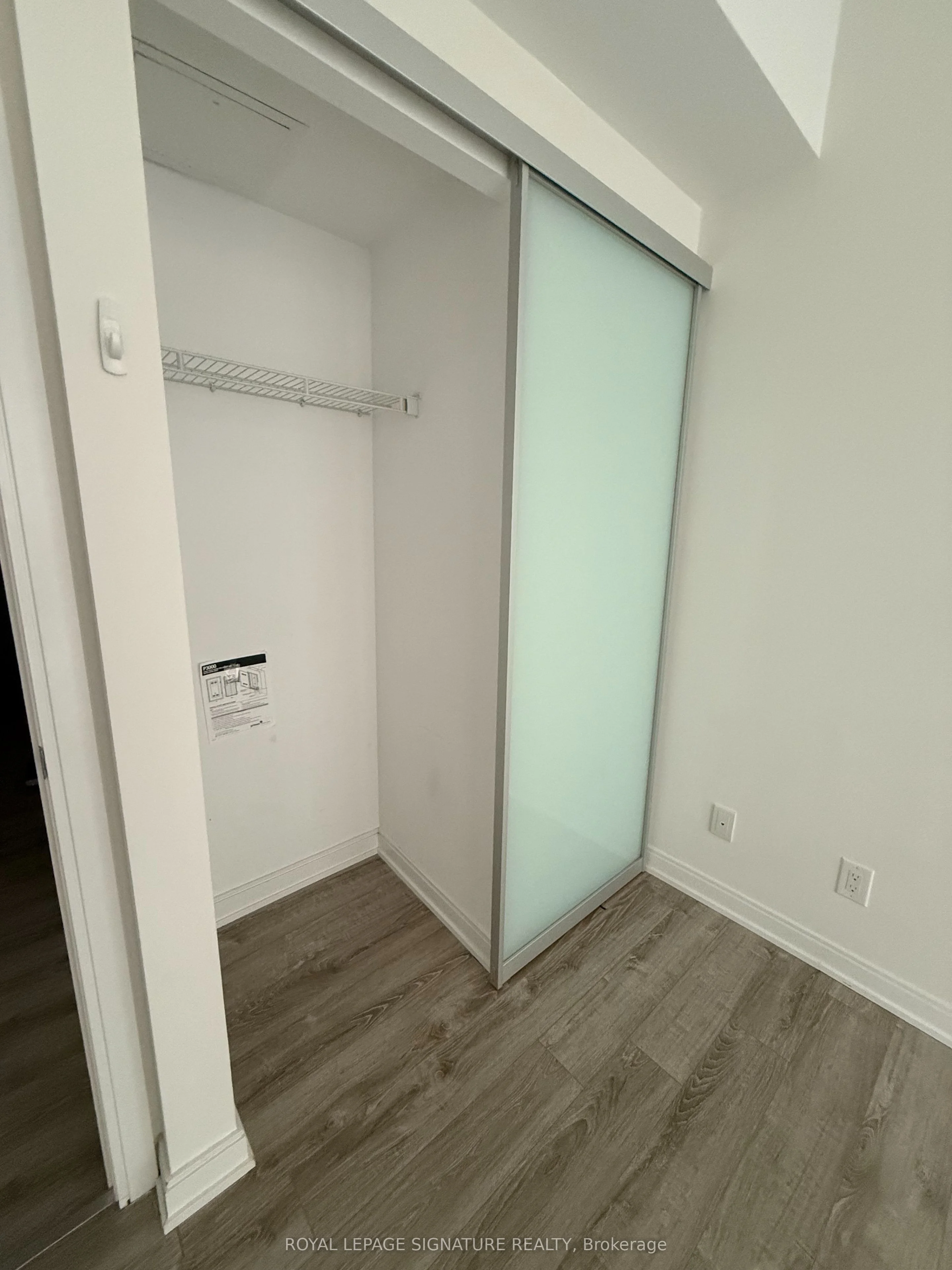 42 Charles Street 707, Toronto C08, ON M4Y 1T4