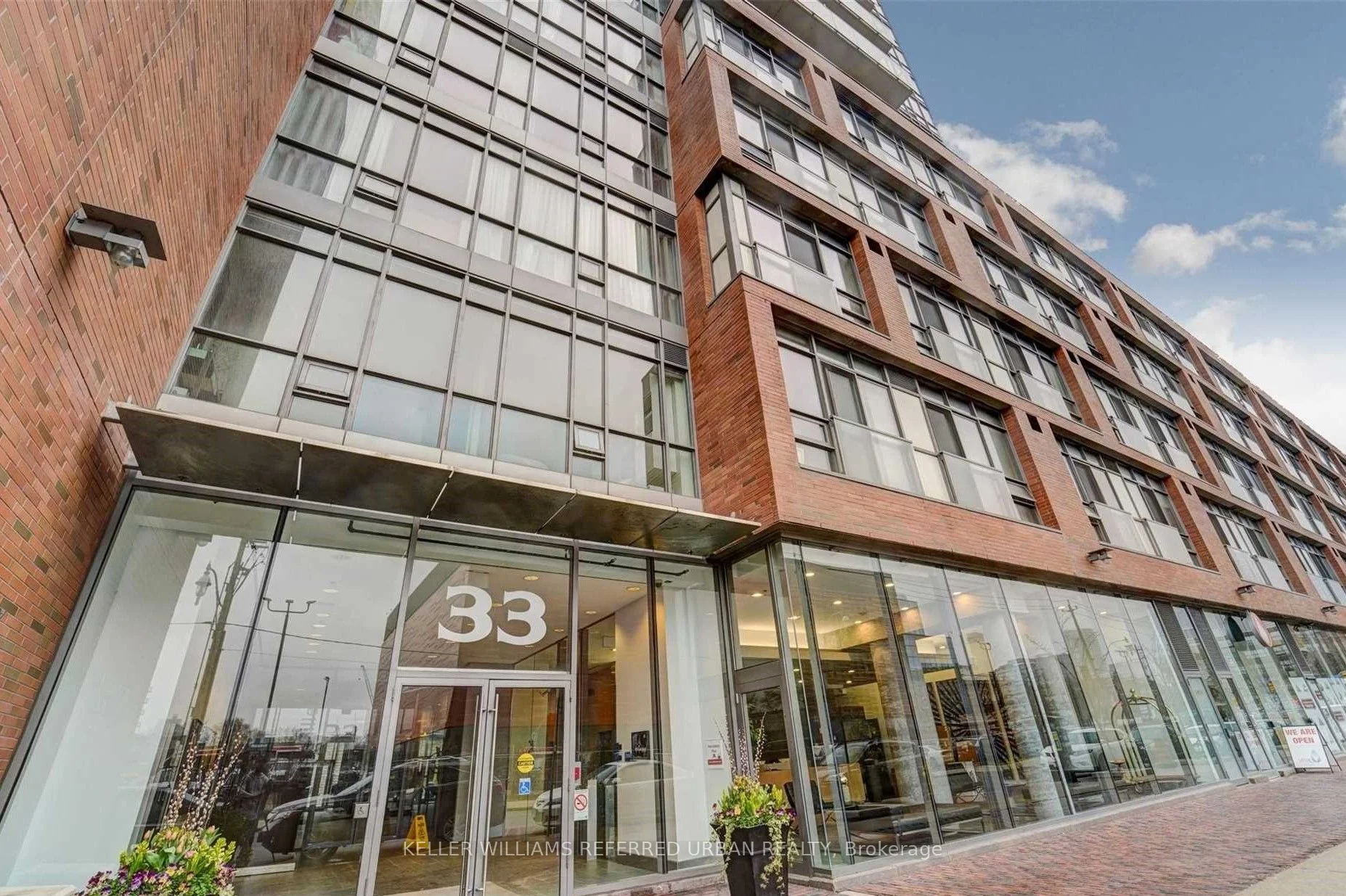 33 Mill Street 1203, Toronto C08, ON M5A 3R3