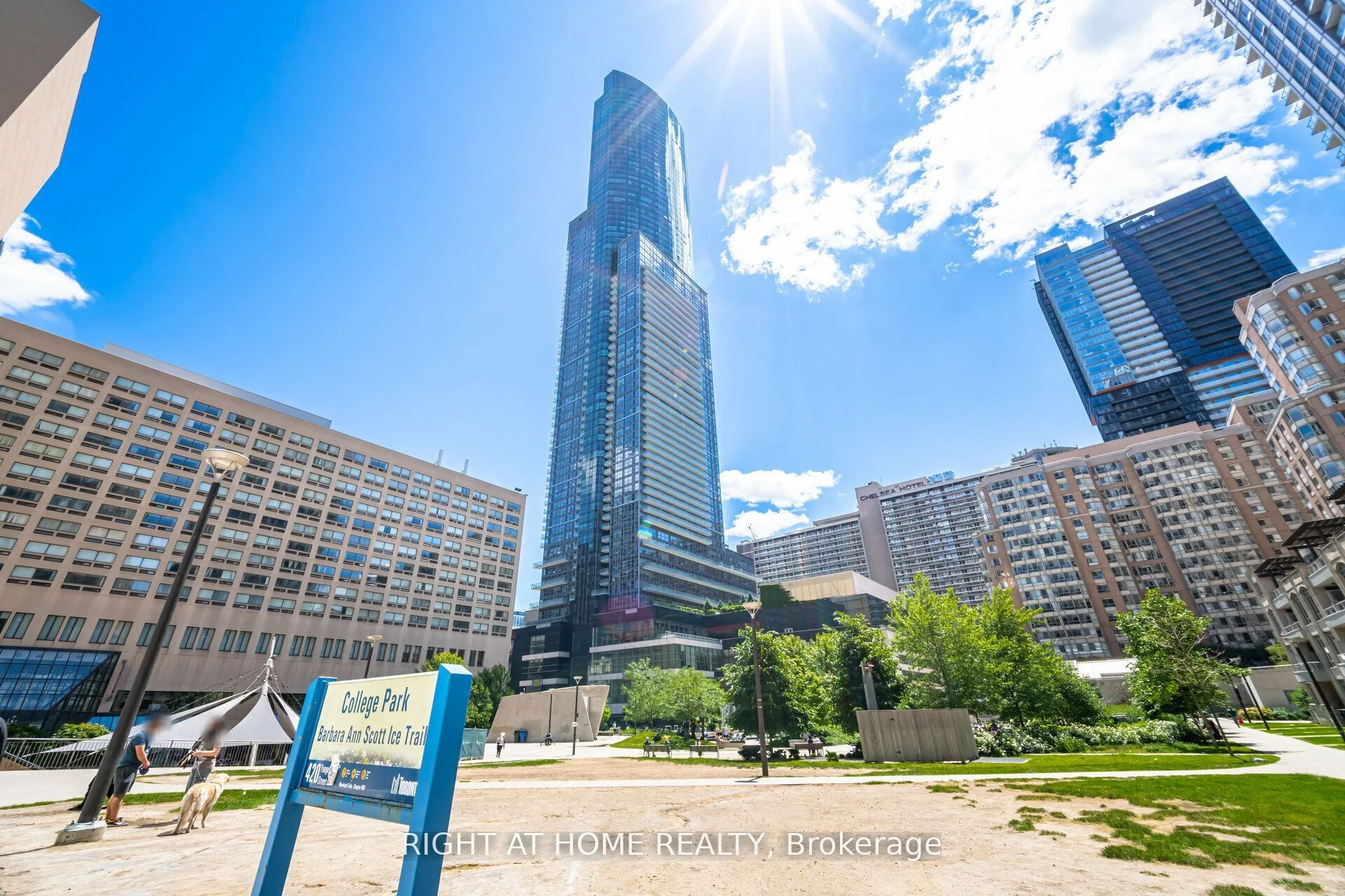 386 Yonge Street 3901, Toronto C01, On M5b 0a5