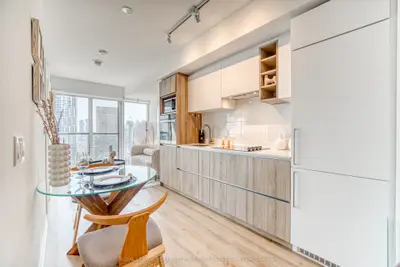 Condo Apartment in Toronto