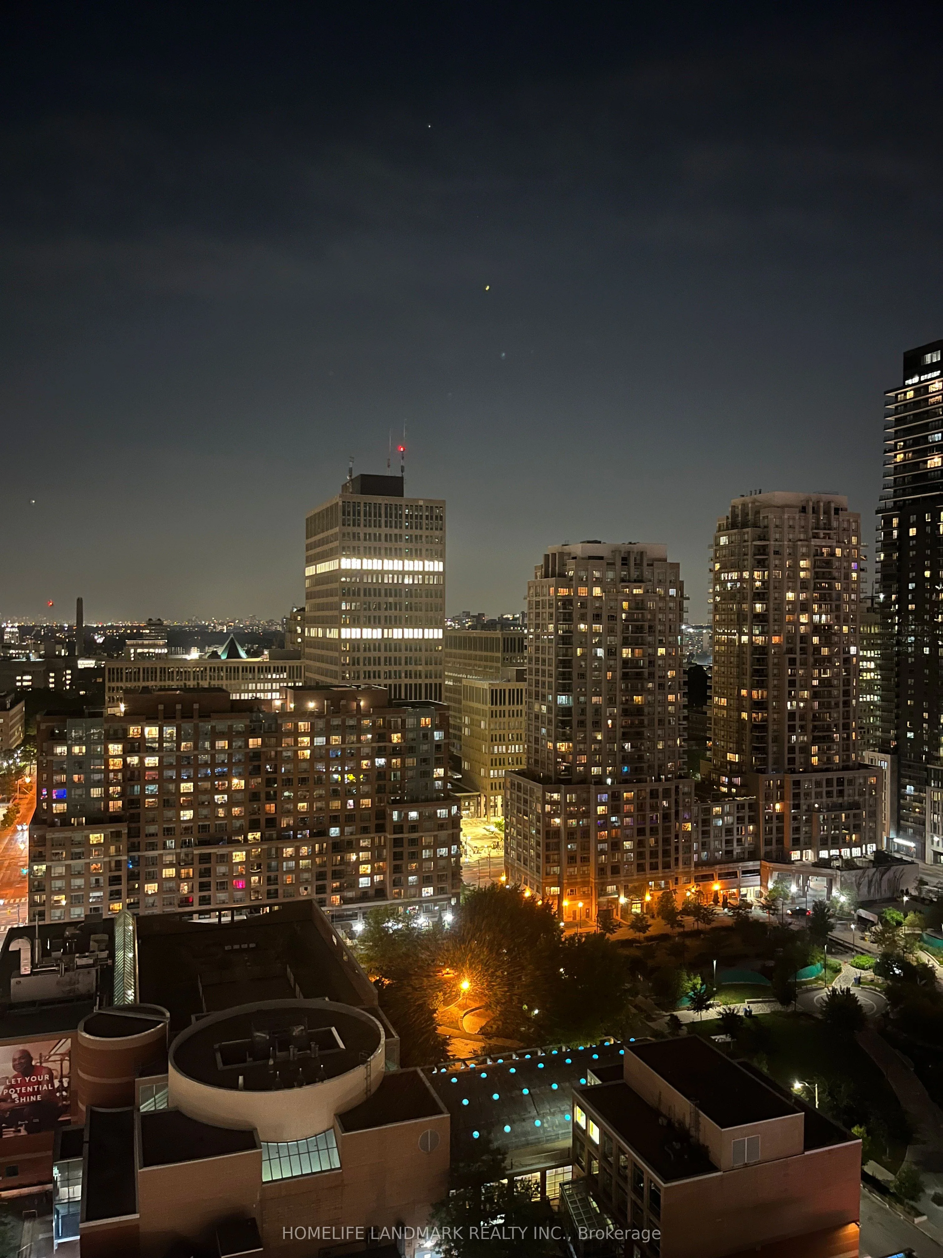 501 Yonge Street 2002, Toronto C08, On M4y 0g8