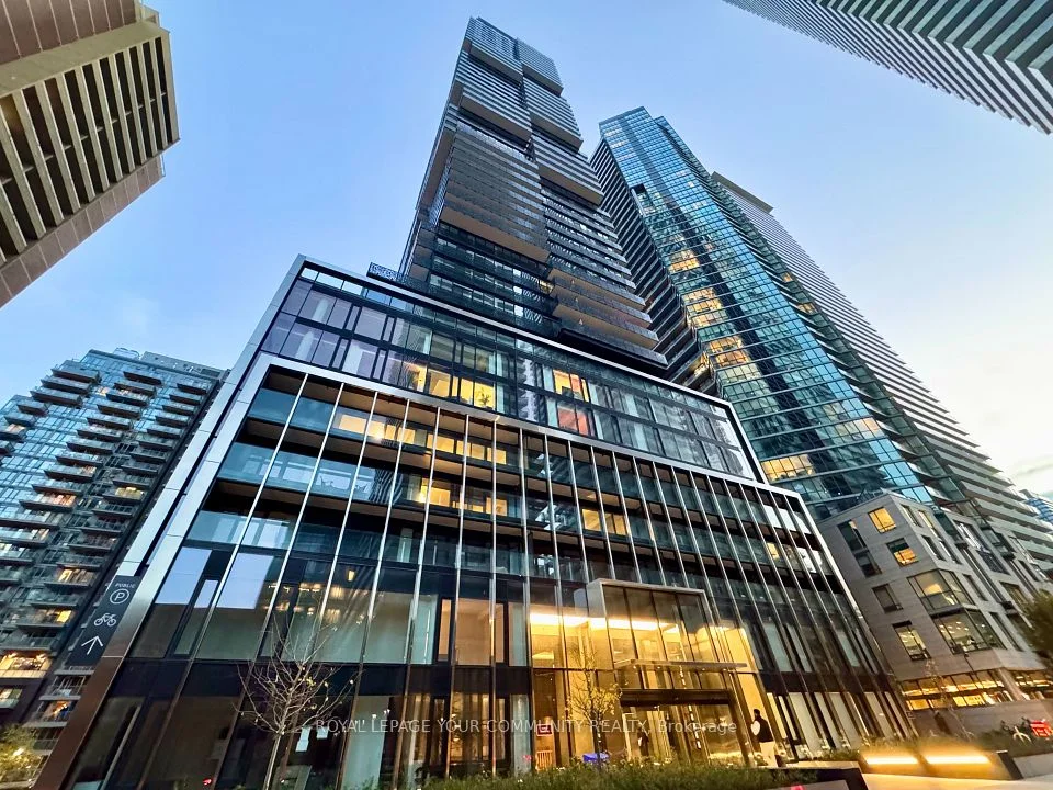55 Charles Street E 5006, Toronto C08, ON M4Y 0J1